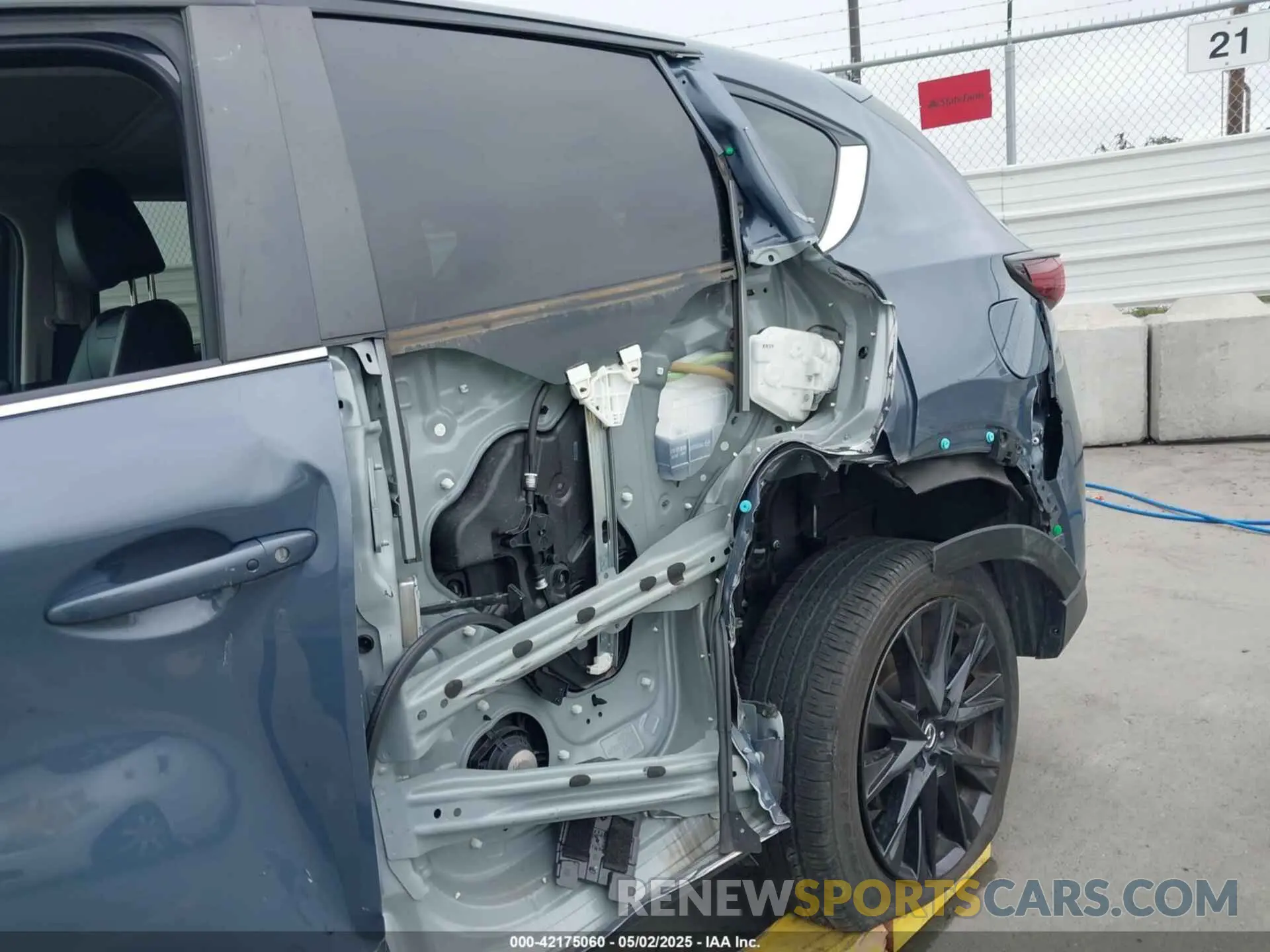 6 fotografías del automóvil dañado JM3KFBCM2N0530891 MAZDA CX-5 2022