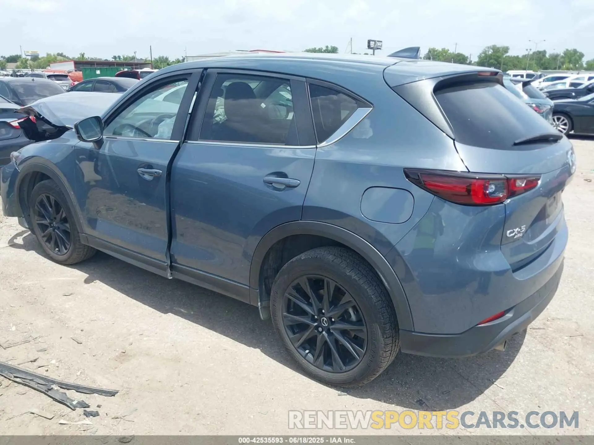 3 fotografías del automóvil dañado JM3KFBCM2N0571117 MAZDA CX-5 2022