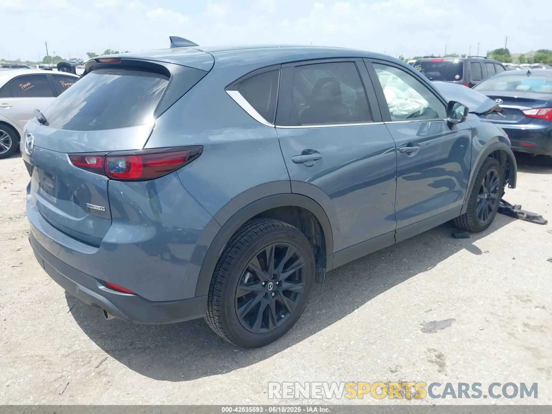 4 fotografías del automóvil dañado JM3KFBCM2N0571117 MAZDA CX-5 2022