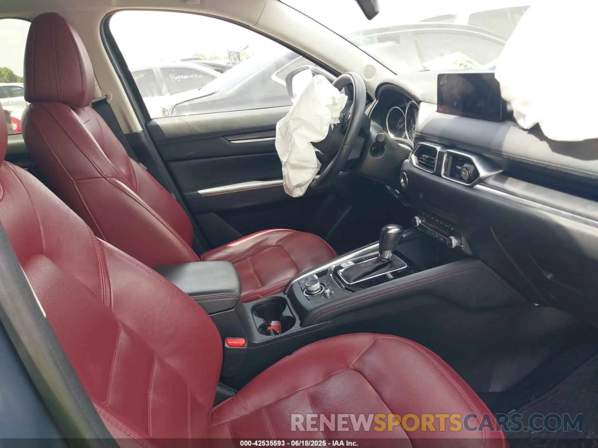 5 fotografías del automóvil dañado JM3KFBCM2N0571117 MAZDA CX-5 2022