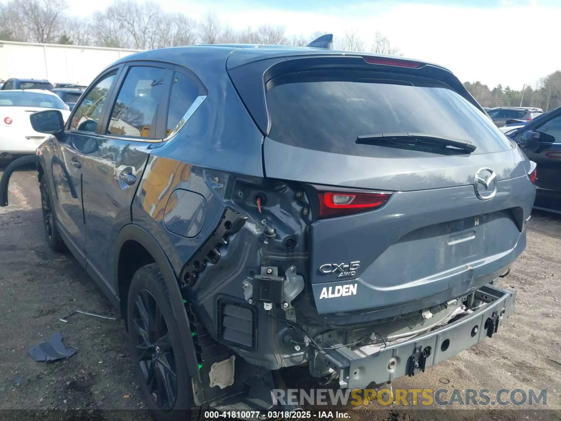 3 fotografías del automóvil dañado JM3KFBCM2N0618369 MAZDA CX-5 2022