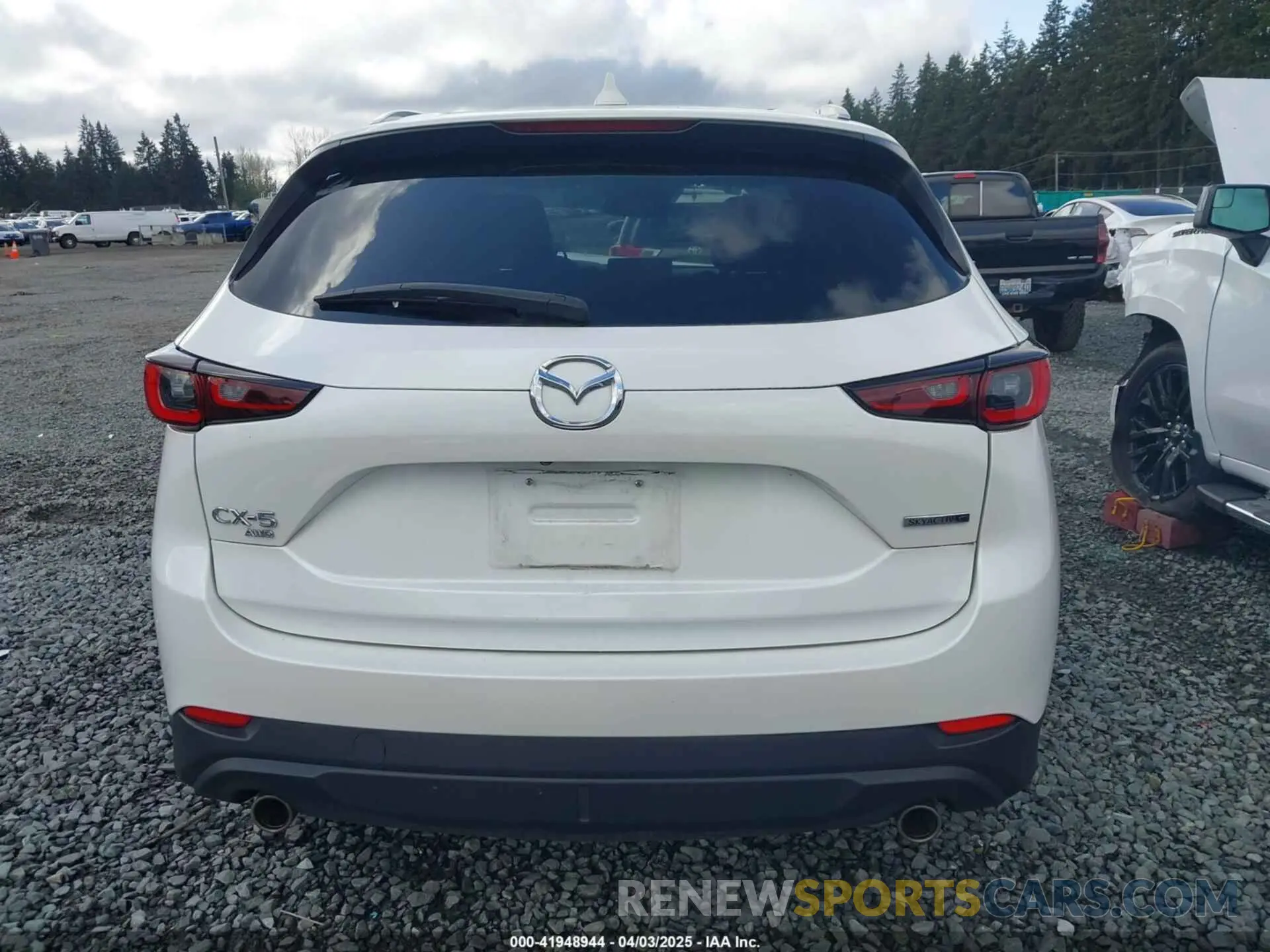 17 fotografías del automóvil dañado JM3KFBCM2N0627492 MAZDA CX-5 2022