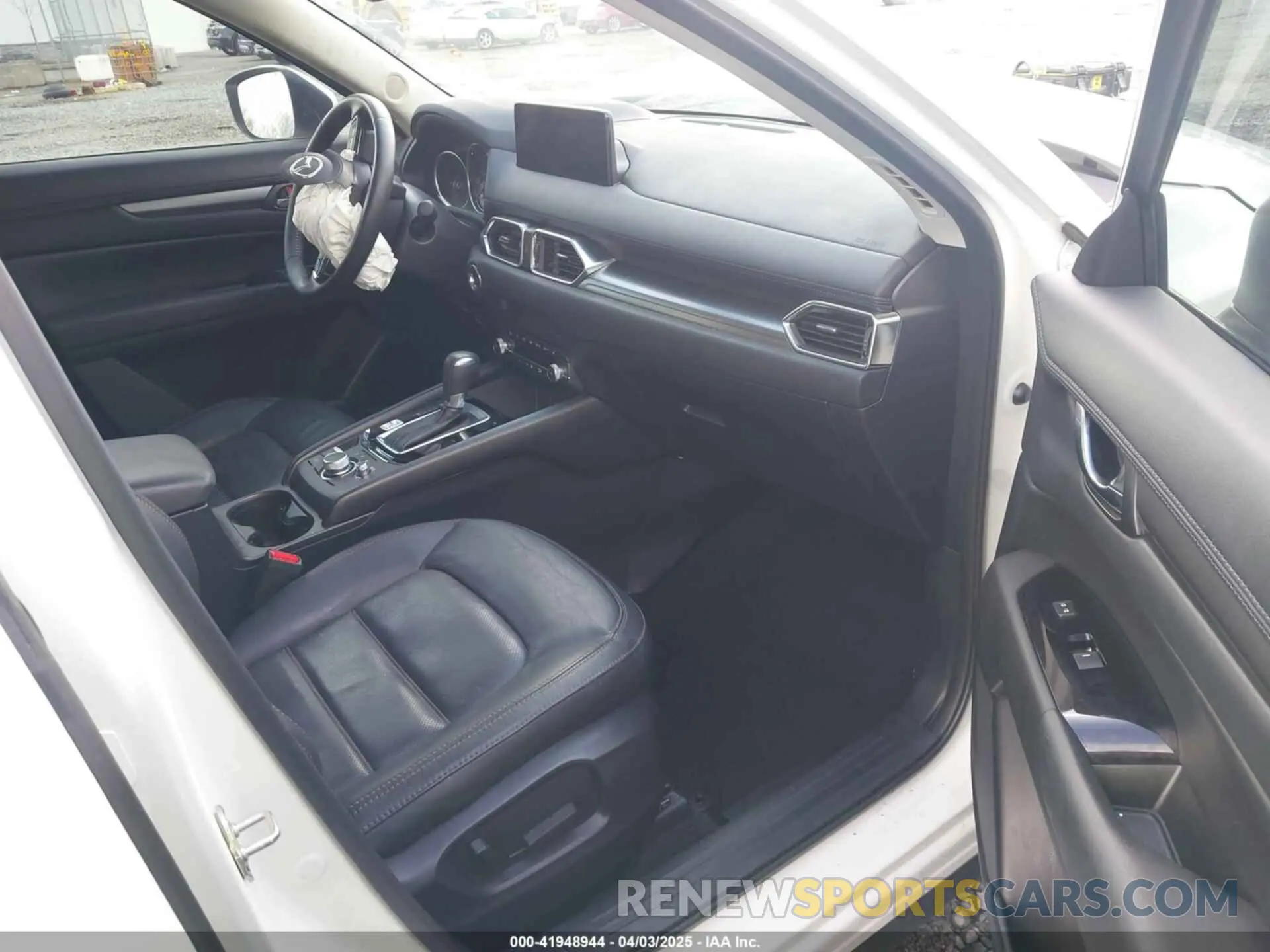 5 fotografías del automóvil dañado JM3KFBCM2N0627492 MAZDA CX-5 2022