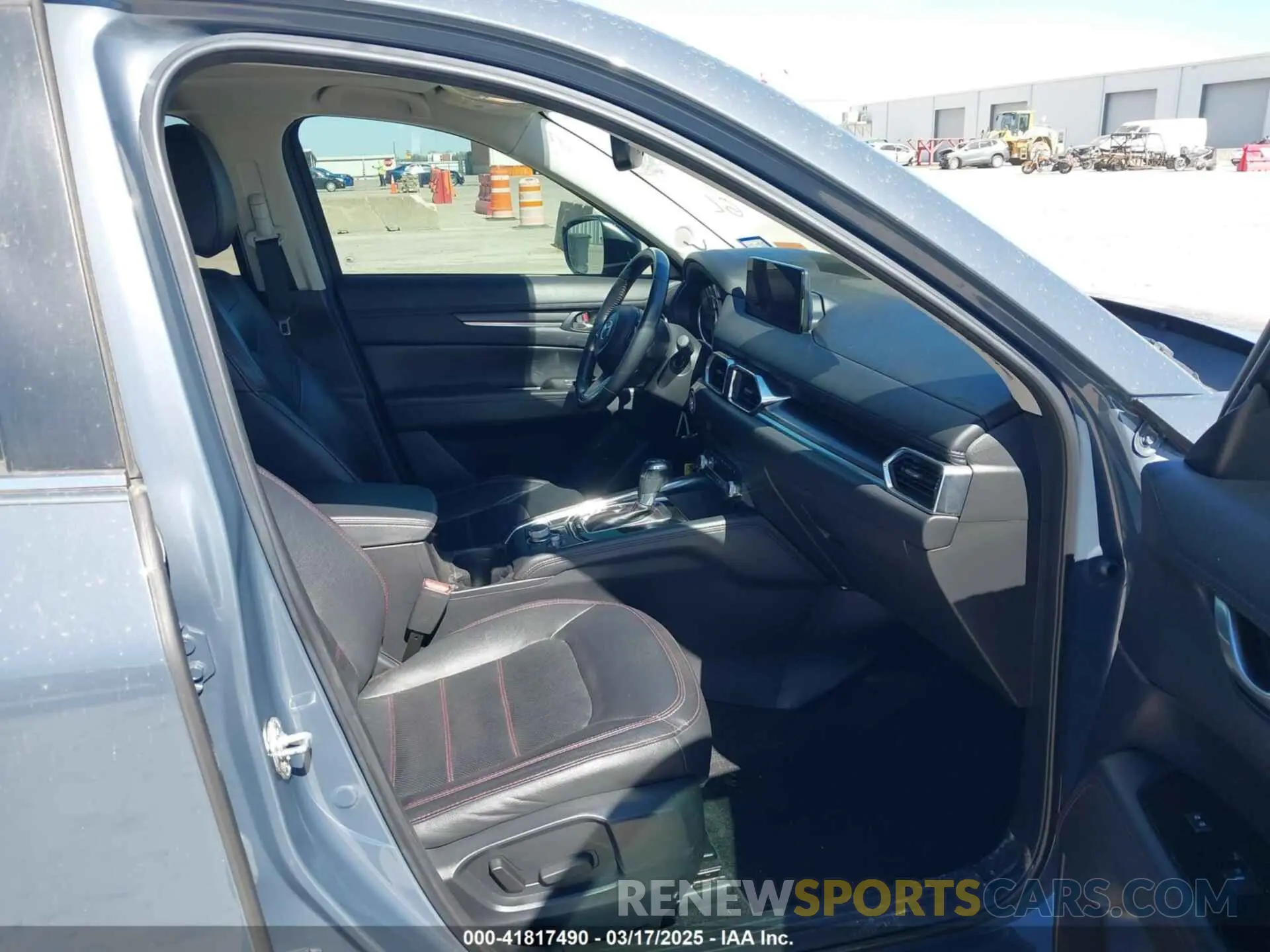 5 fotografías del automóvil dañado JM3KFBCM2N1568132 MAZDA CX-5 2022