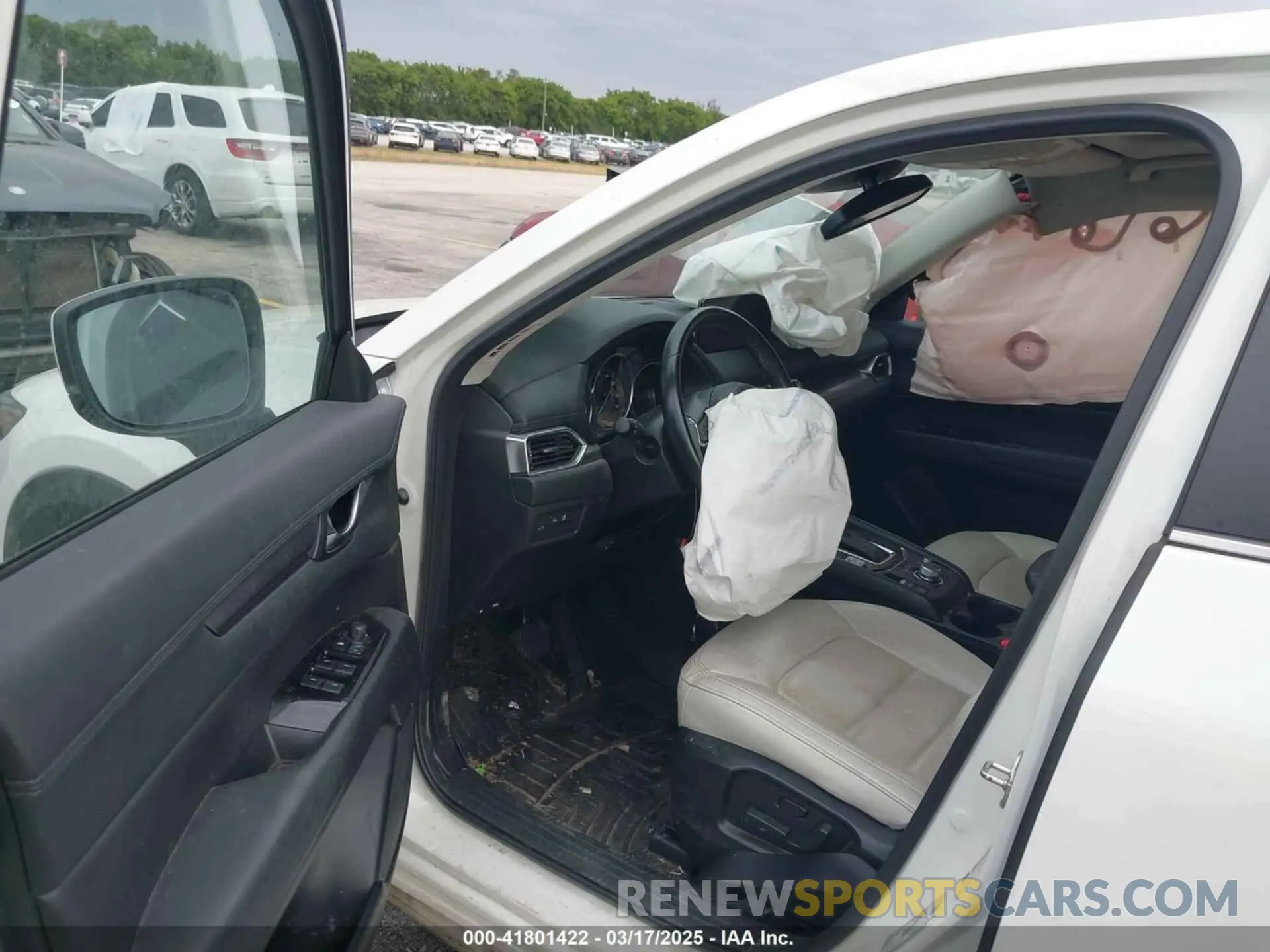 5 fotografías del automóvil dañado JM3KFBCM3N0570607 MAZDA CX-5 2022