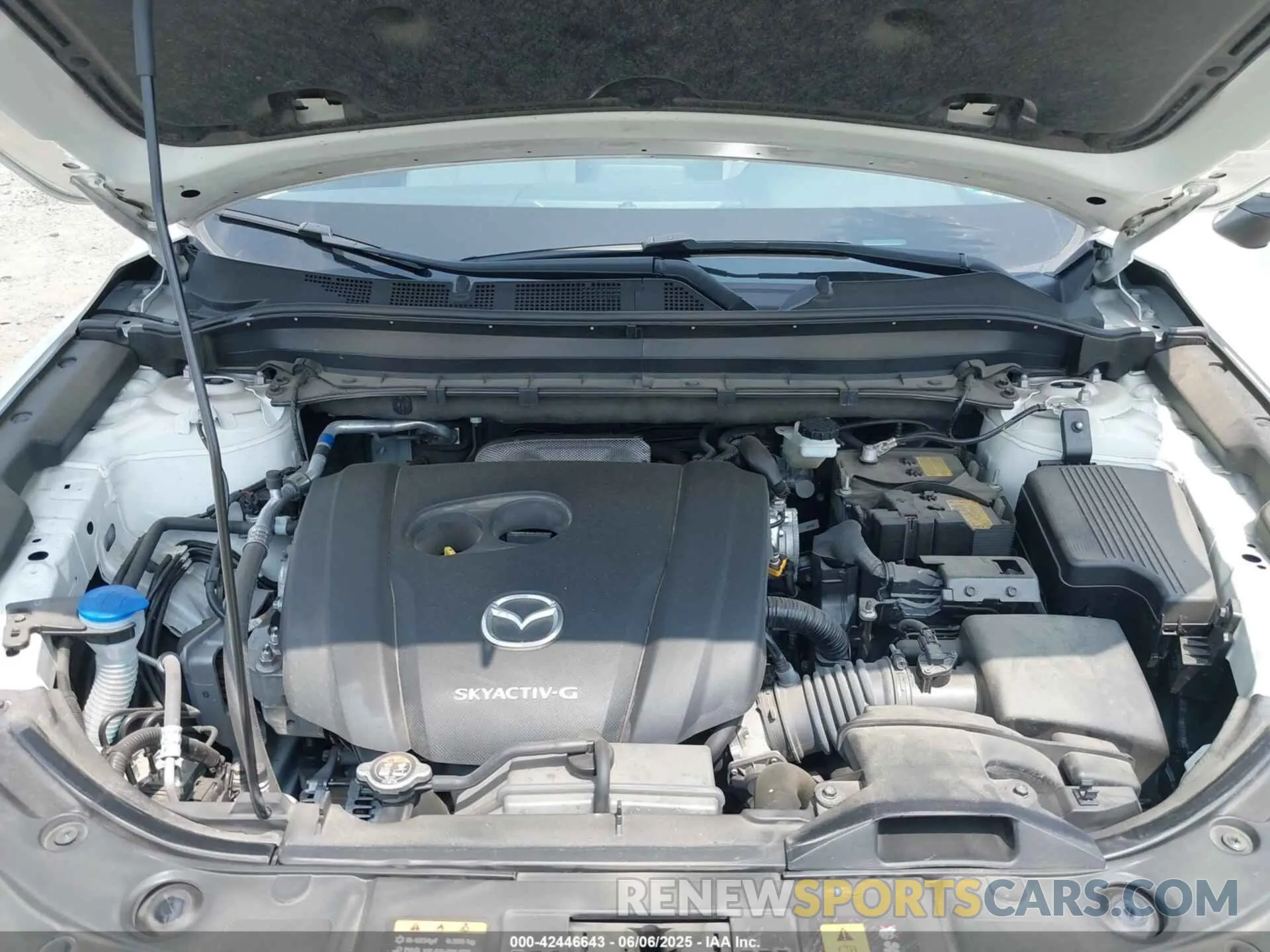 10 fotografías del automóvil dañado JM3KFBCM3N0639960 MAZDA CX-5 2022