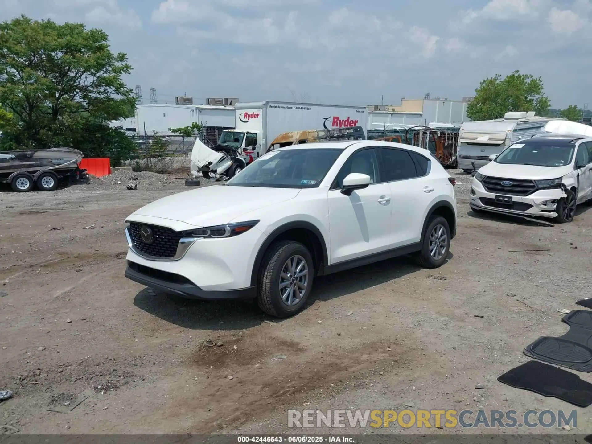 2 fotografías del automóvil dañado JM3KFBCM3N0639960 MAZDA CX-5 2022
