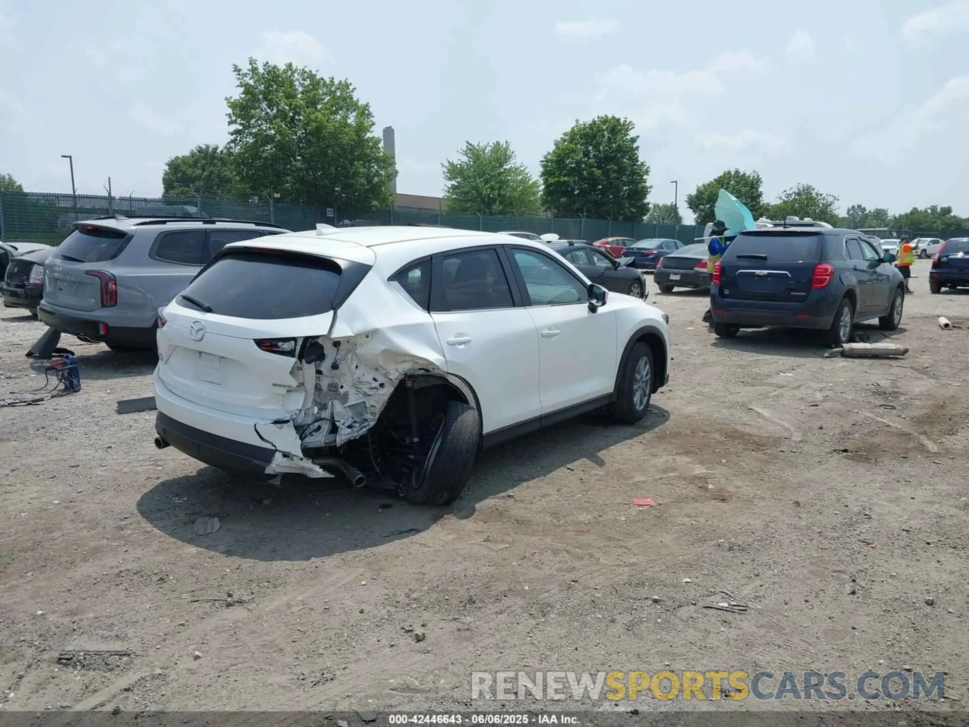 4 fotografías del automóvil dañado JM3KFBCM3N0639960 MAZDA CX-5 2022