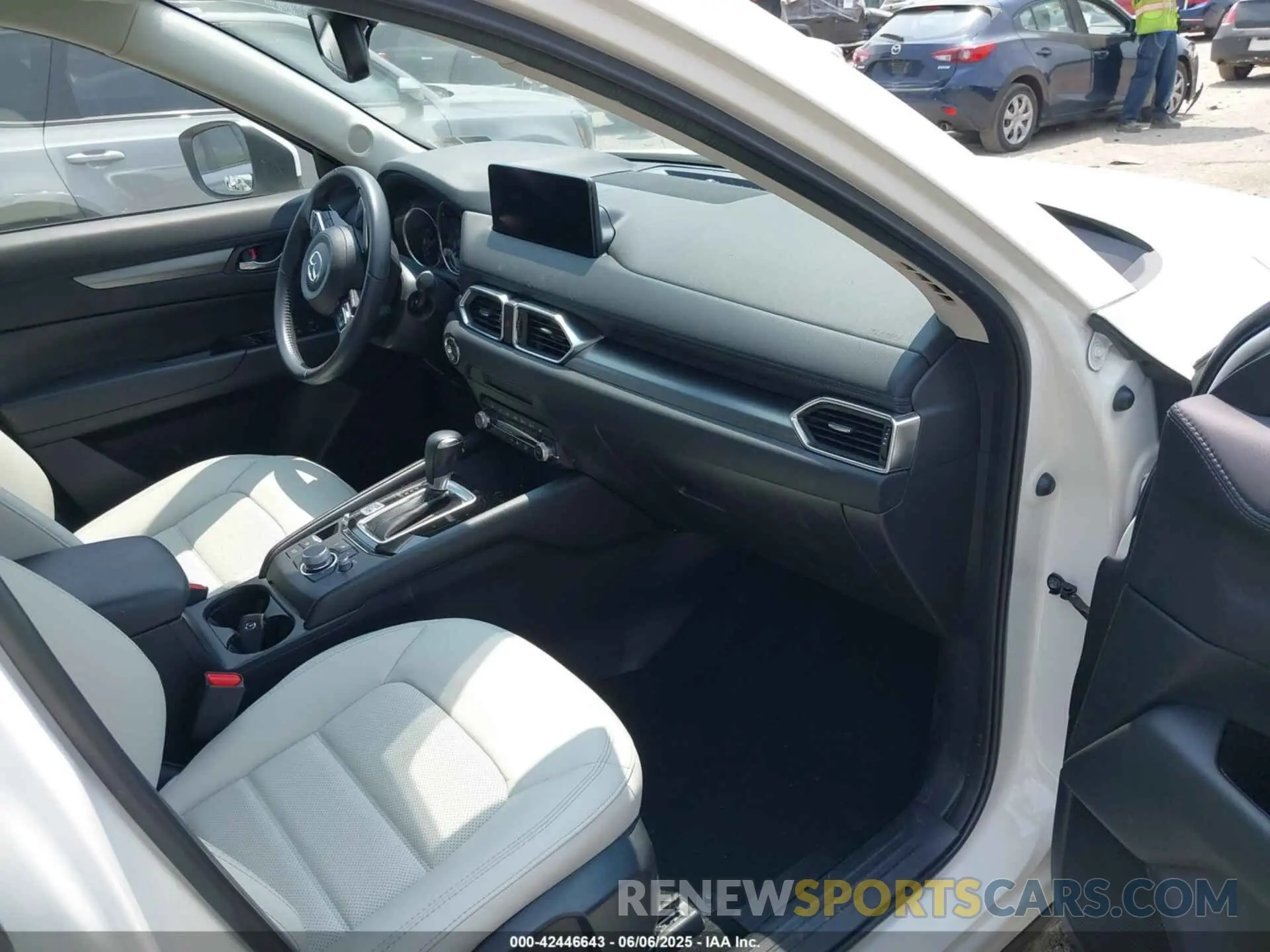 5 fotografías del automóvil dañado JM3KFBCM3N0639960 MAZDA CX-5 2022