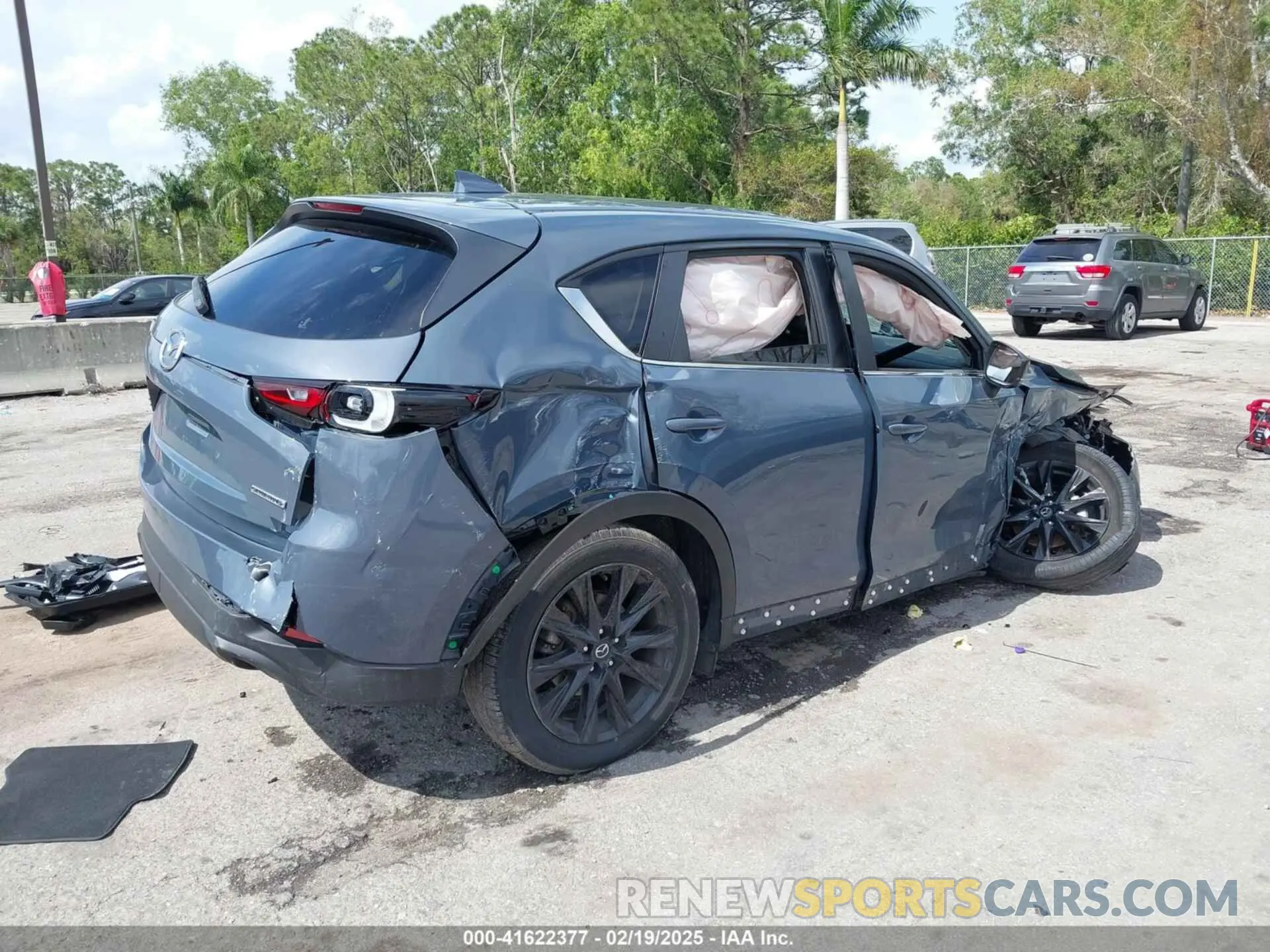 4 fotografías del automóvil dañado JM3KFBCM4N0529516 MAZDA CX-5 2022