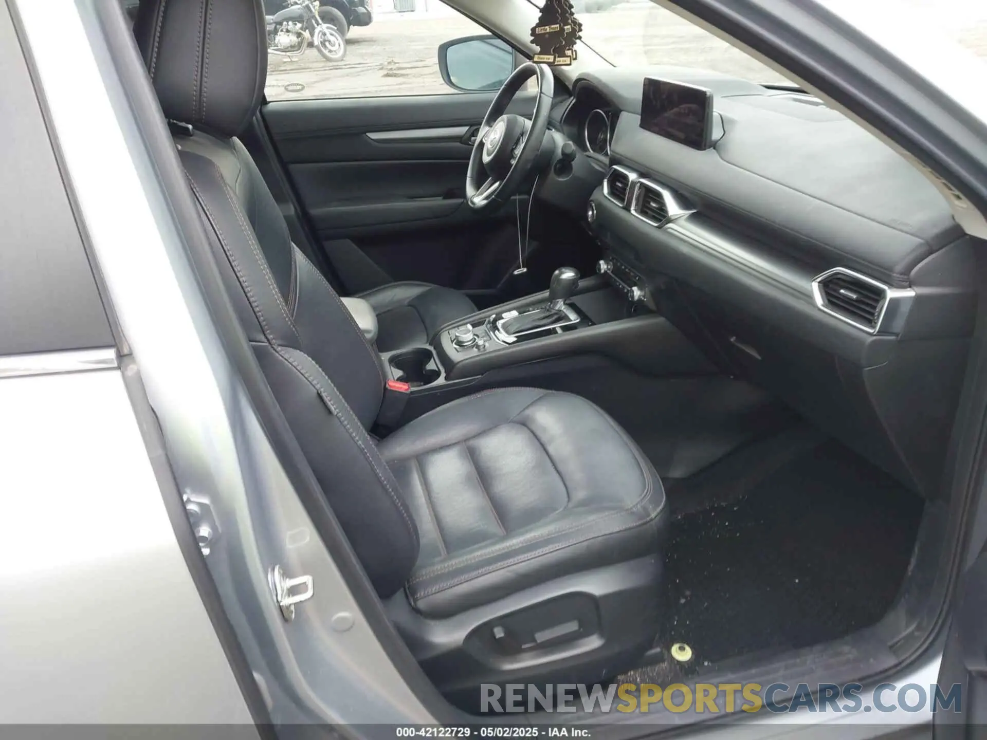 5 fotografías del automóvil dañado JM3KFBCM4N1590262 MAZDA CX-5 2022