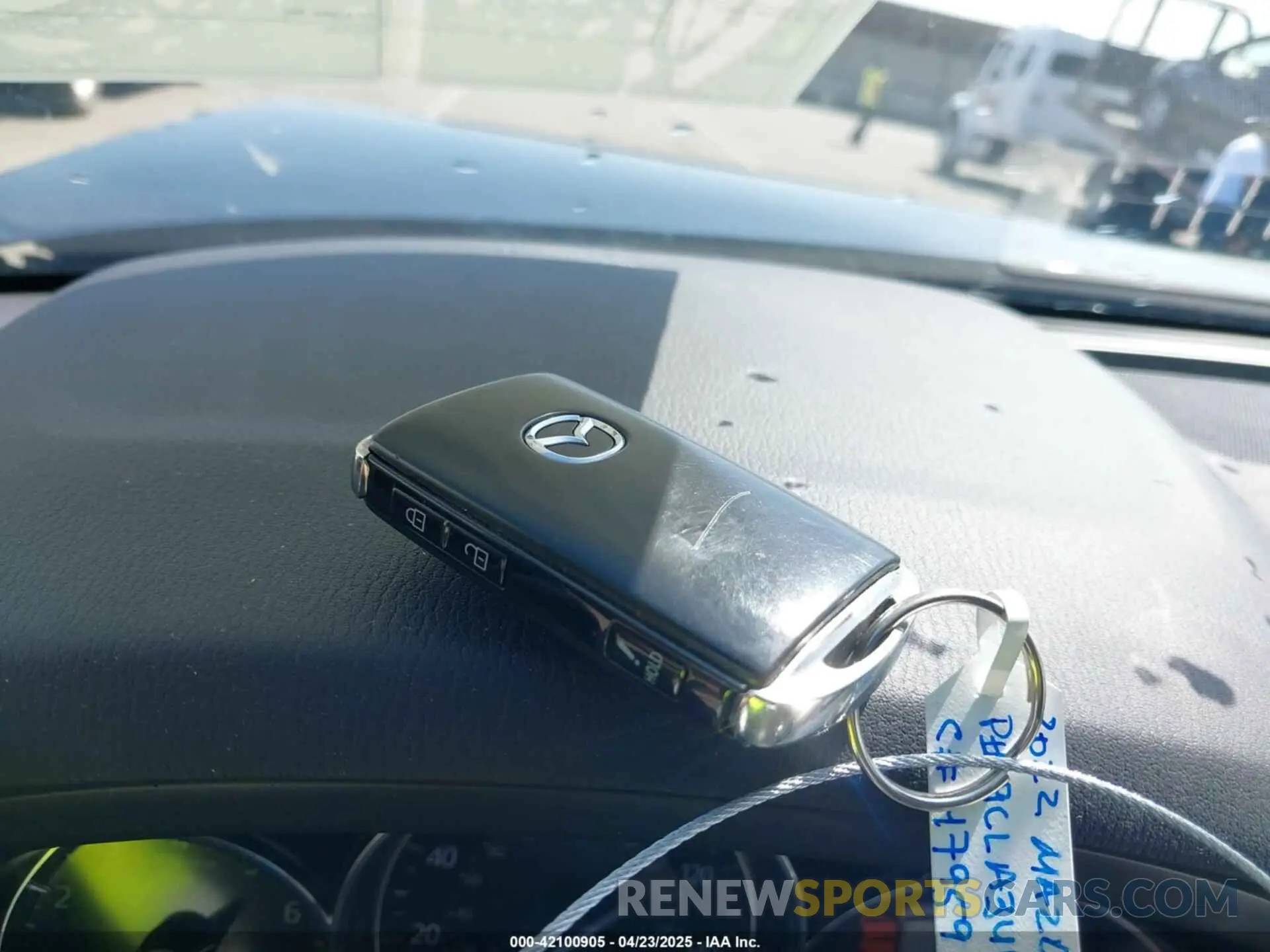11 fotografías del automóvil dañado JM3KFBCM5N0635733 MAZDA CX-5 2022
