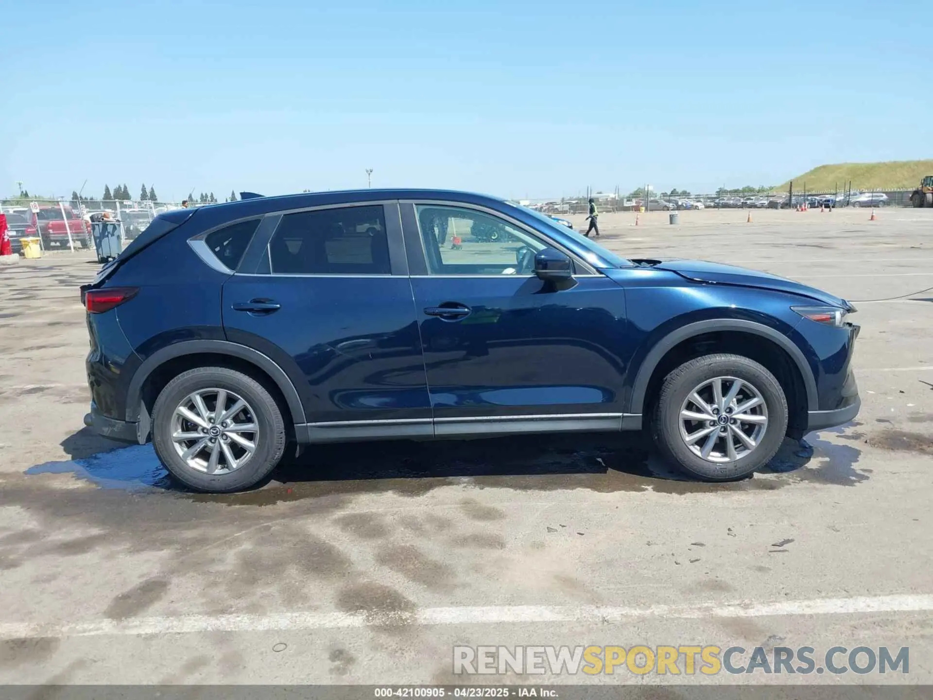 14 fotografías del automóvil dañado JM3KFBCM5N0635733 MAZDA CX-5 2022