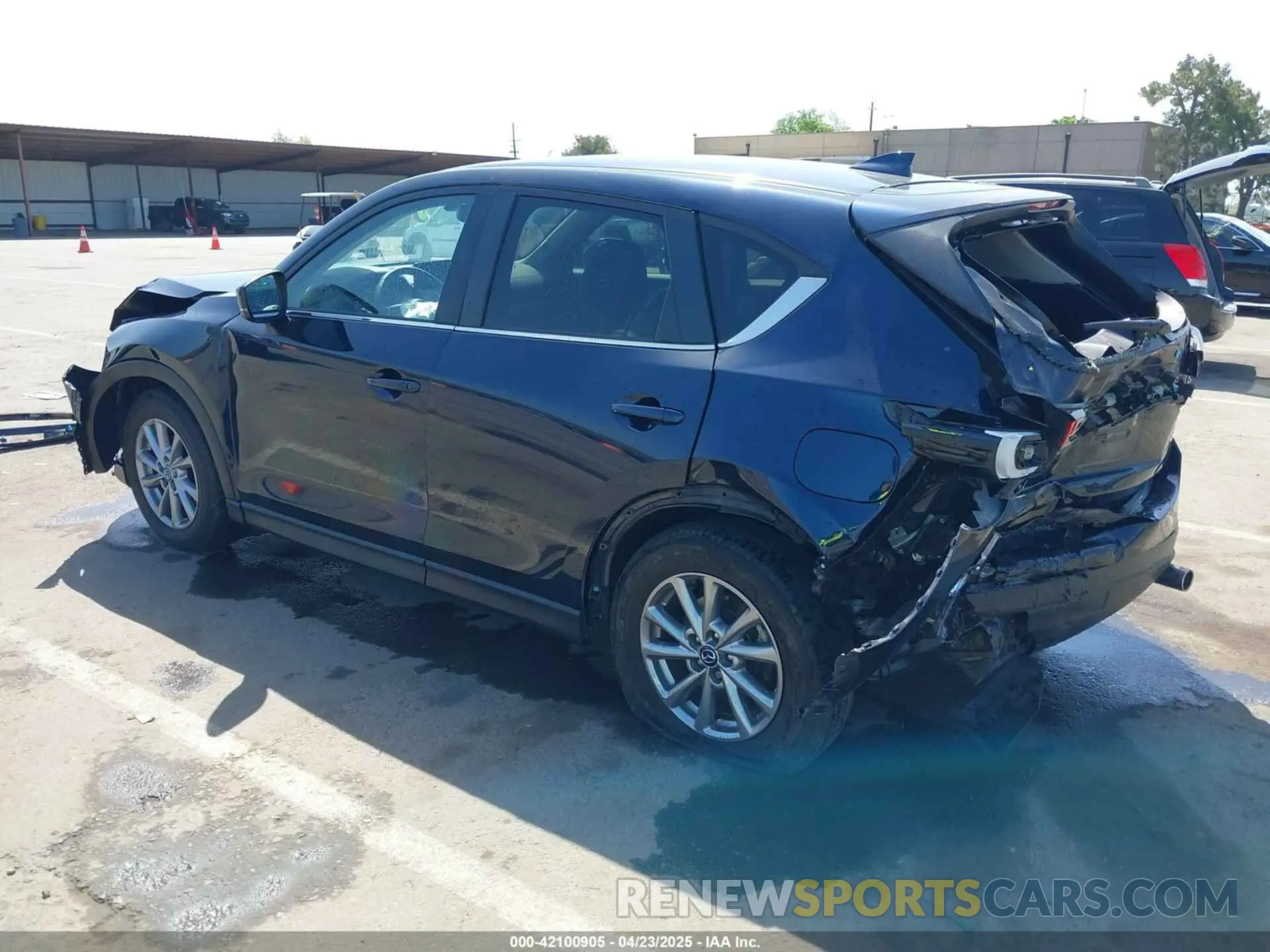3 fotografías del automóvil dañado JM3KFBCM5N0635733 MAZDA CX-5 2022