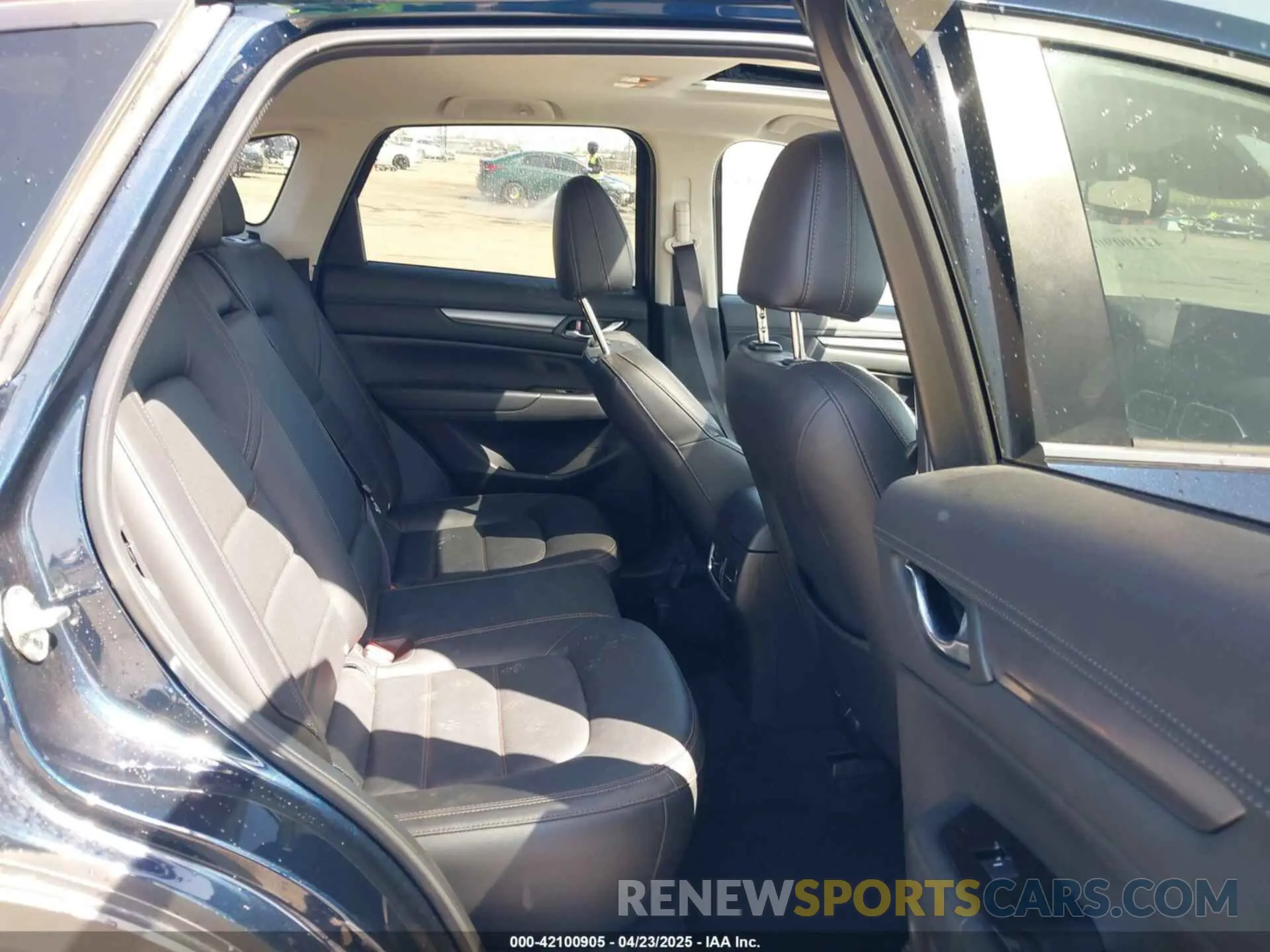 8 fotografías del automóvil dañado JM3KFBCM5N0635733 MAZDA CX-5 2022