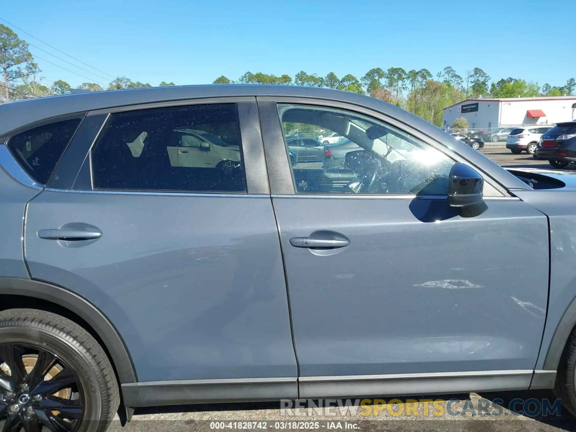 13 fotografías del automóvil dañado JM3KFBCM6N1574872 MAZDA CX-5 2022