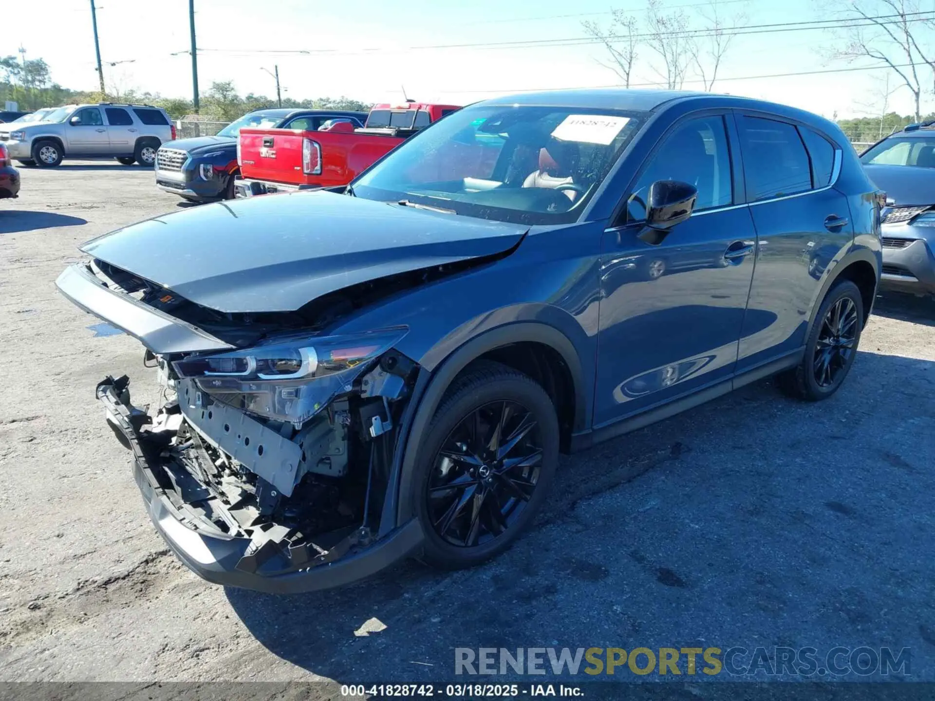 2 fotografías del automóvil dañado JM3KFBCM6N1574872 MAZDA CX-5 2022
