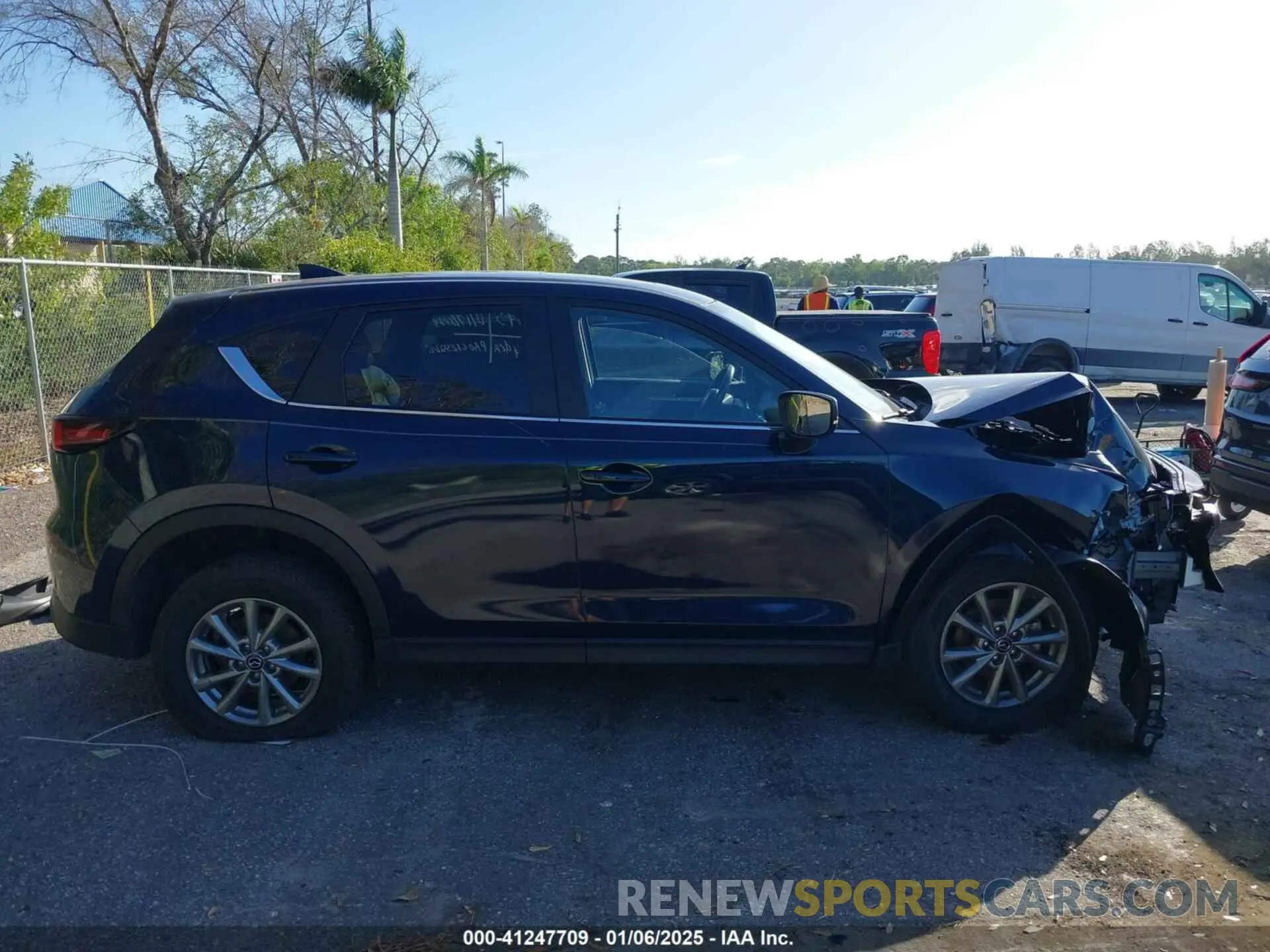 14 fotografías del automóvil dañado JM3KFBCM7N0619047 MAZDA CX-5 2022
