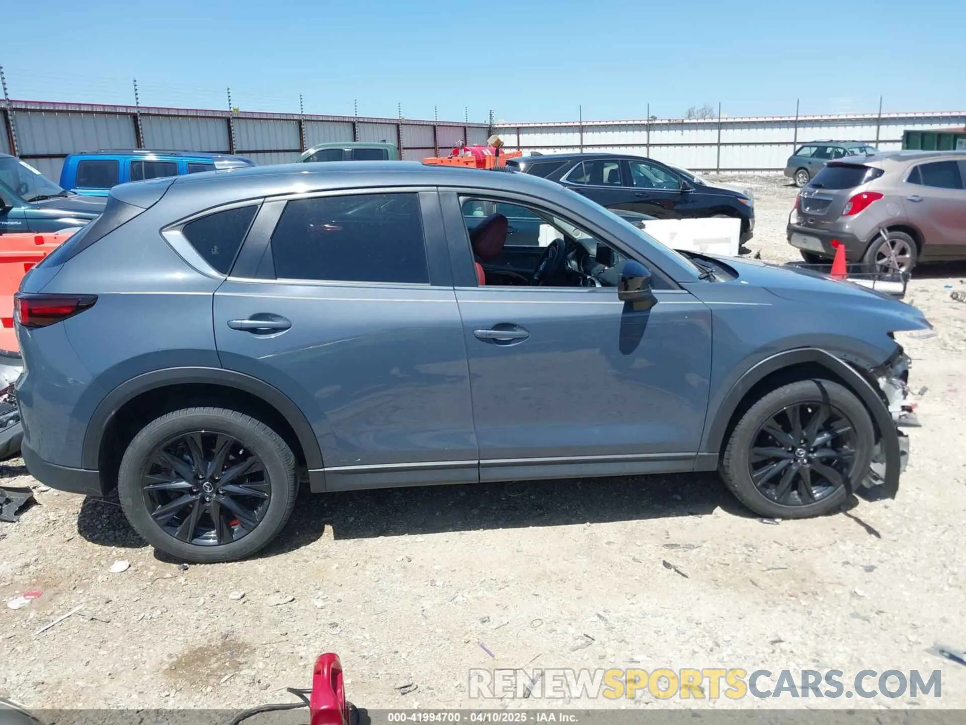 14 fotografías del automóvil dañado JM3KFBCM7N1543338 MAZDA CX-5 2022