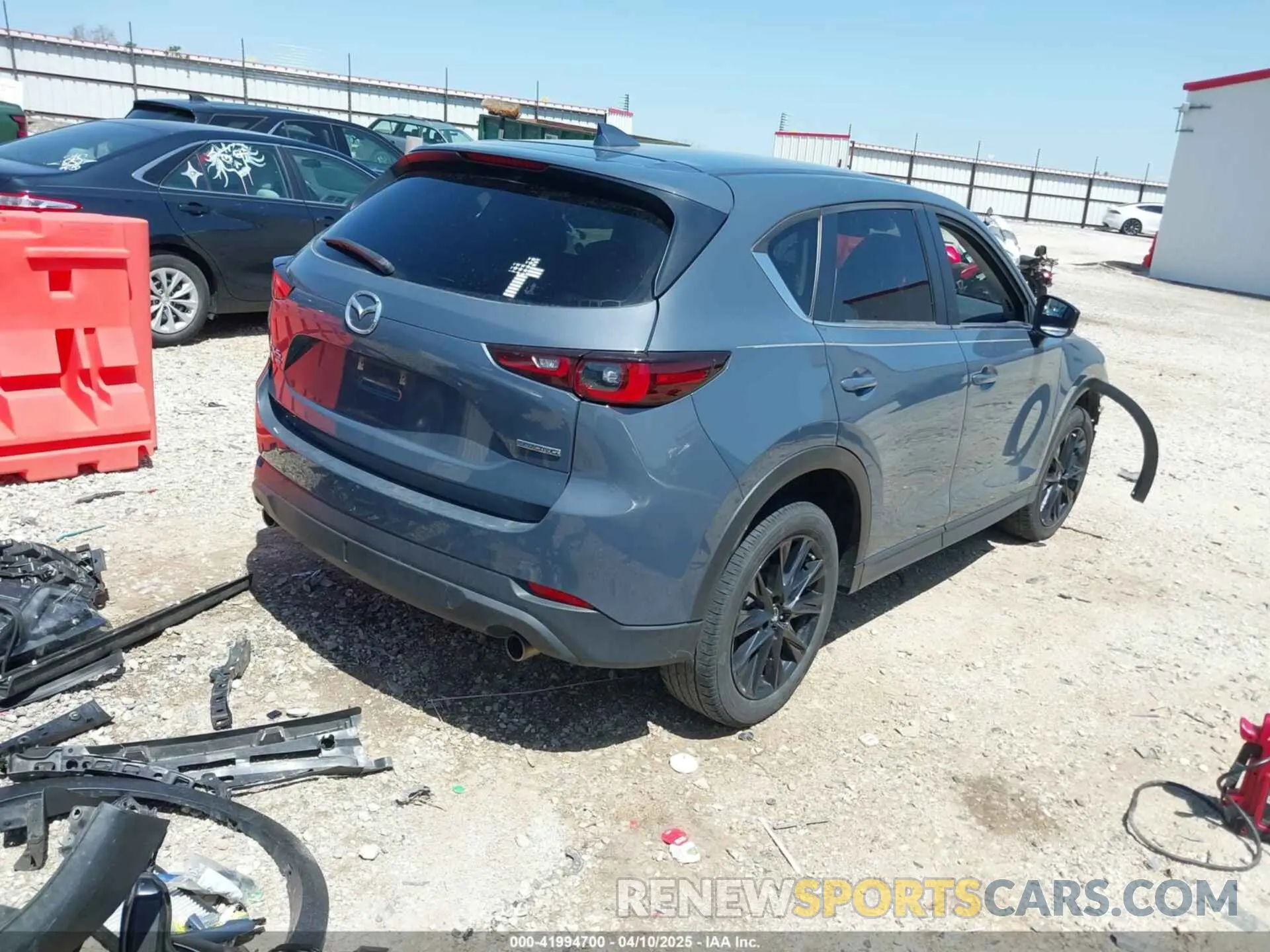 4 fotografías del automóvil dañado JM3KFBCM7N1543338 MAZDA CX-5 2022