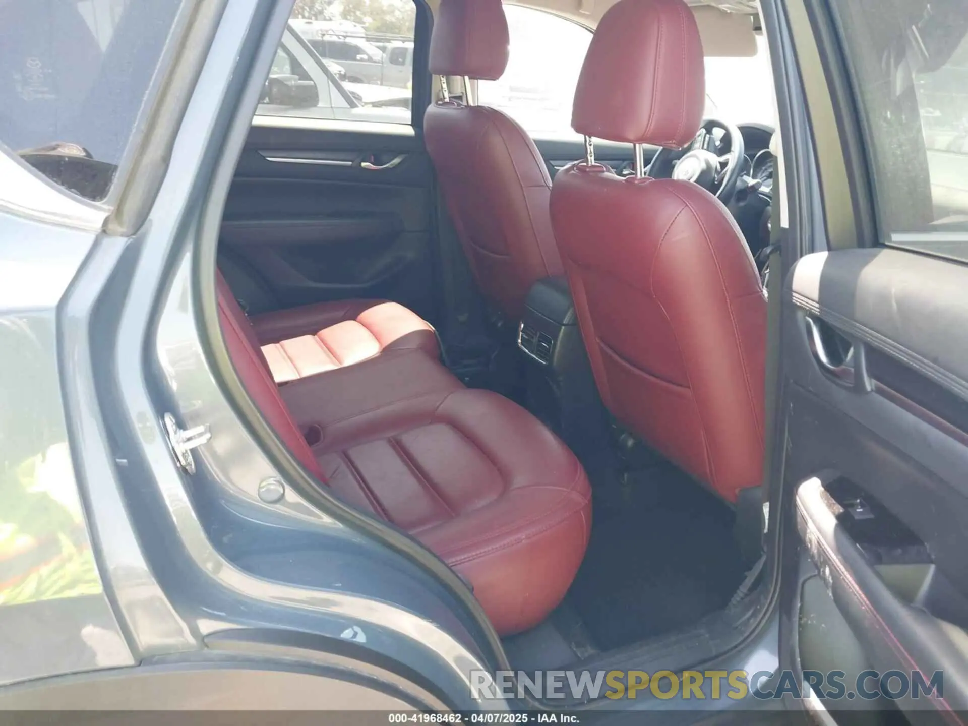 8 fotografías del automóvil dañado JM3KFBCM7N1555862 MAZDA CX-5 2022