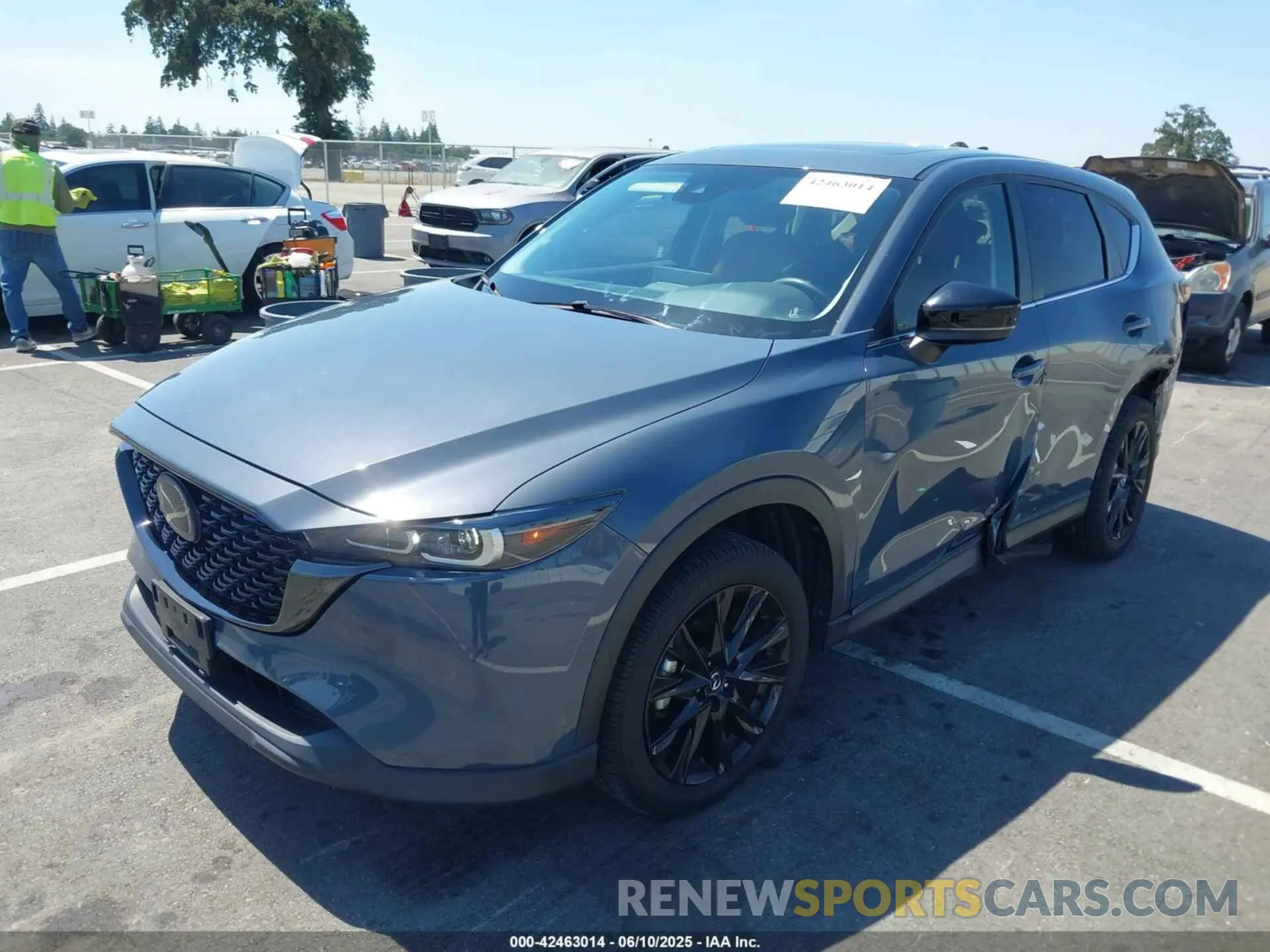 2 fotografías del automóvil dañado JM3KFBCM7N1601447 MAZDA CX-5 2022