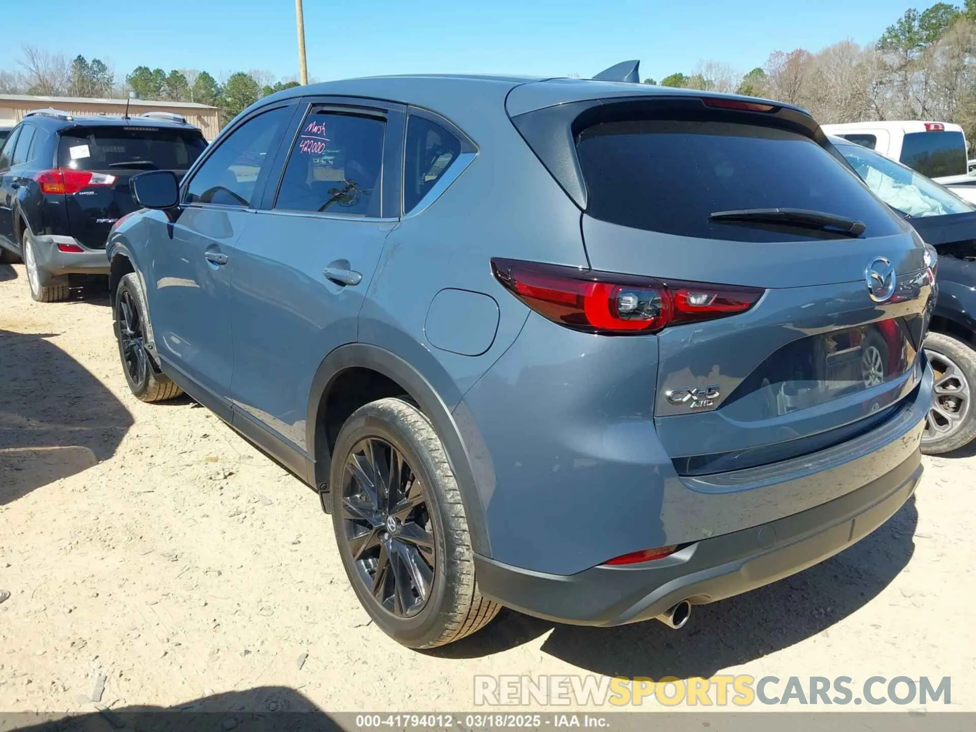 3 fotografías del automóvil dañado JM3KFBCM8N0584325 MAZDA CX-5 2022
