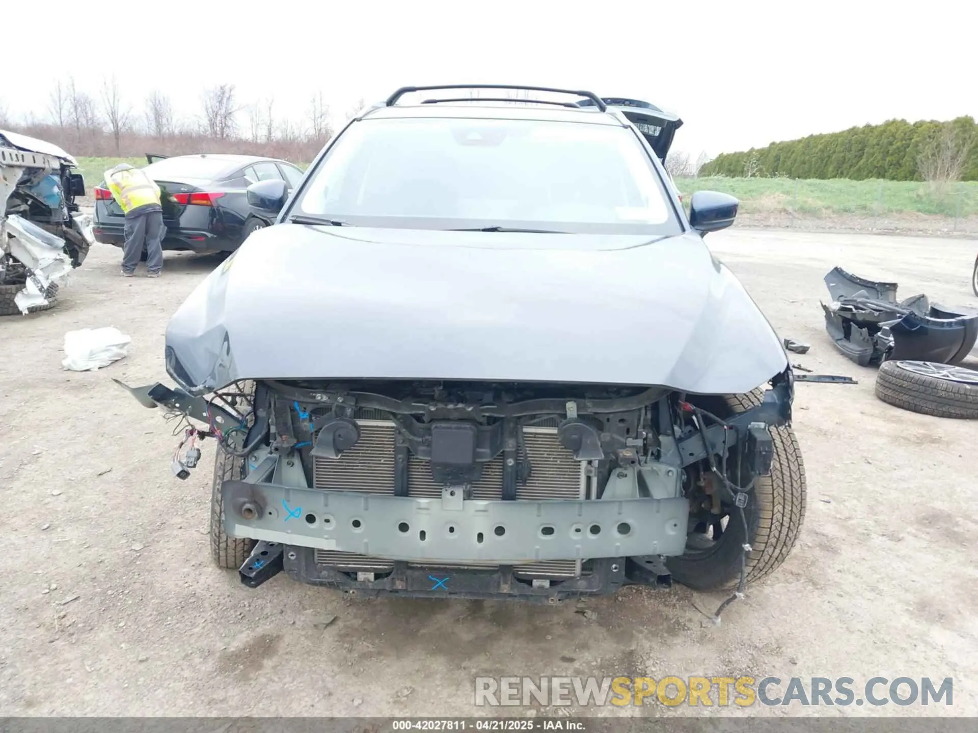 13 fotografías del automóvil dañado JM3KFBDM3N1523926 MAZDA CX-5 2022