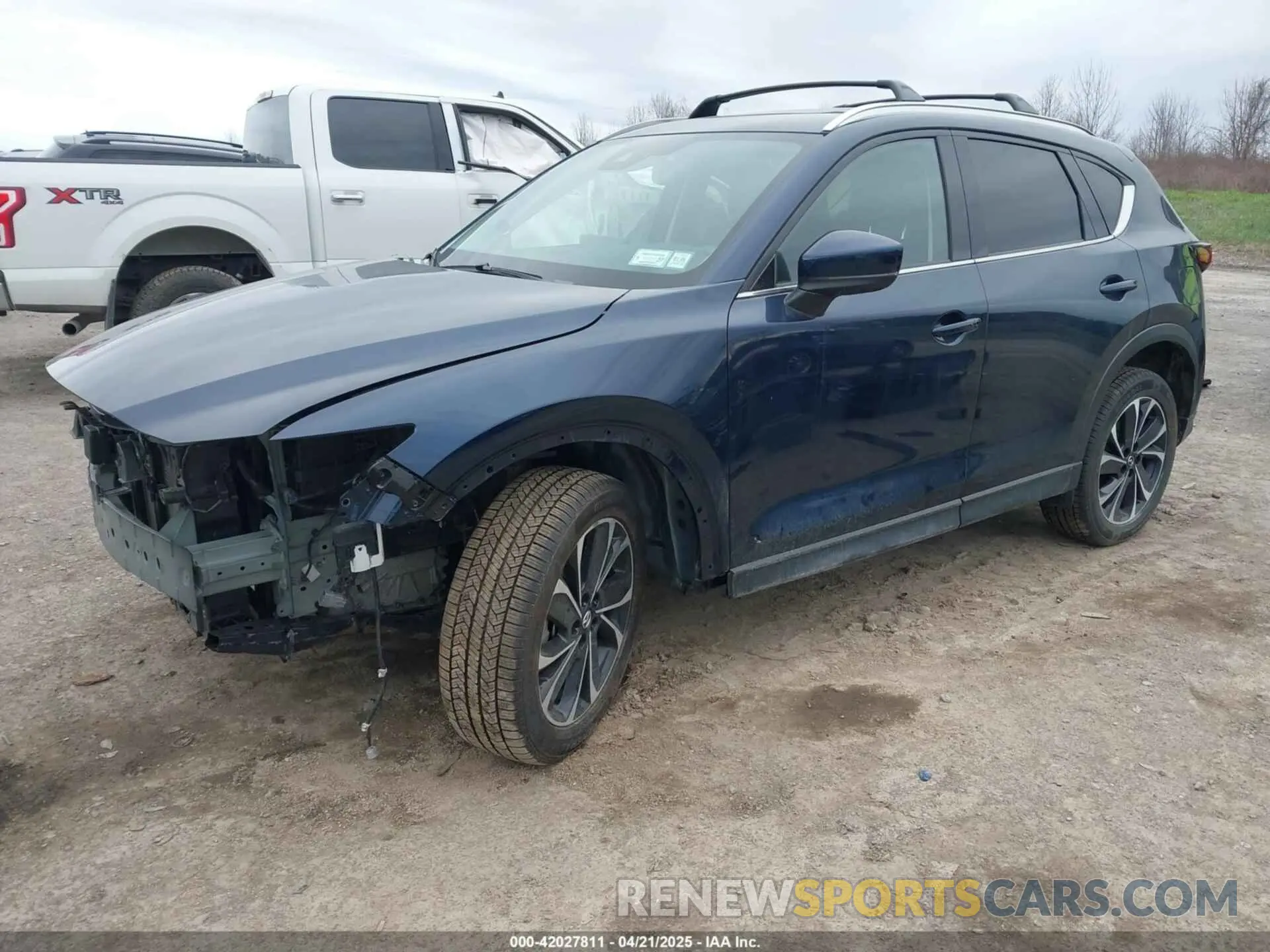 2 fotografías del automóvil dañado JM3KFBDM3N1523926 MAZDA CX-5 2022