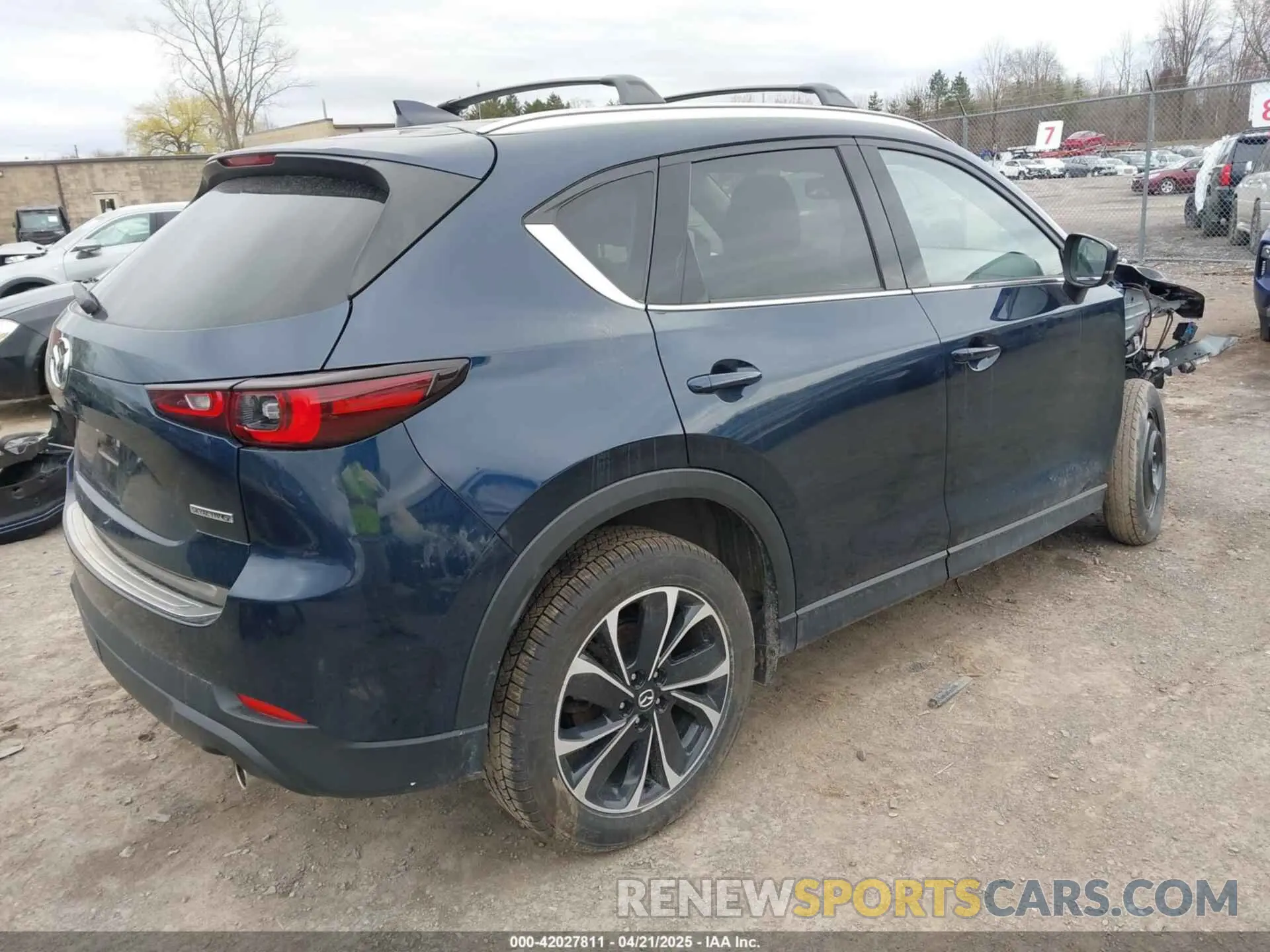4 fotografías del automóvil dañado JM3KFBDM3N1523926 MAZDA CX-5 2022