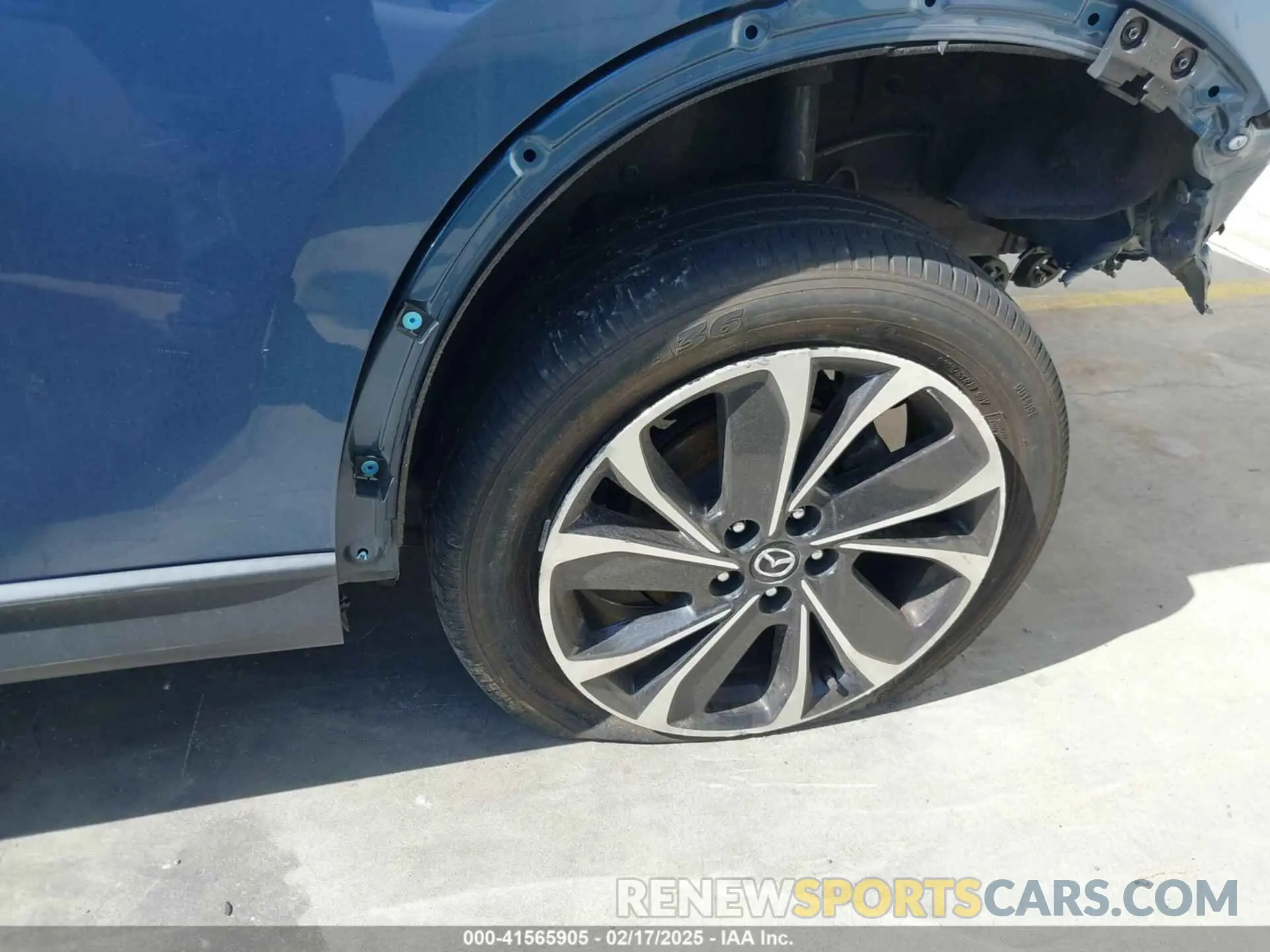 19 fotografías del automóvil dañado JM3KFBDM4N0573577 MAZDA CX-5 2022