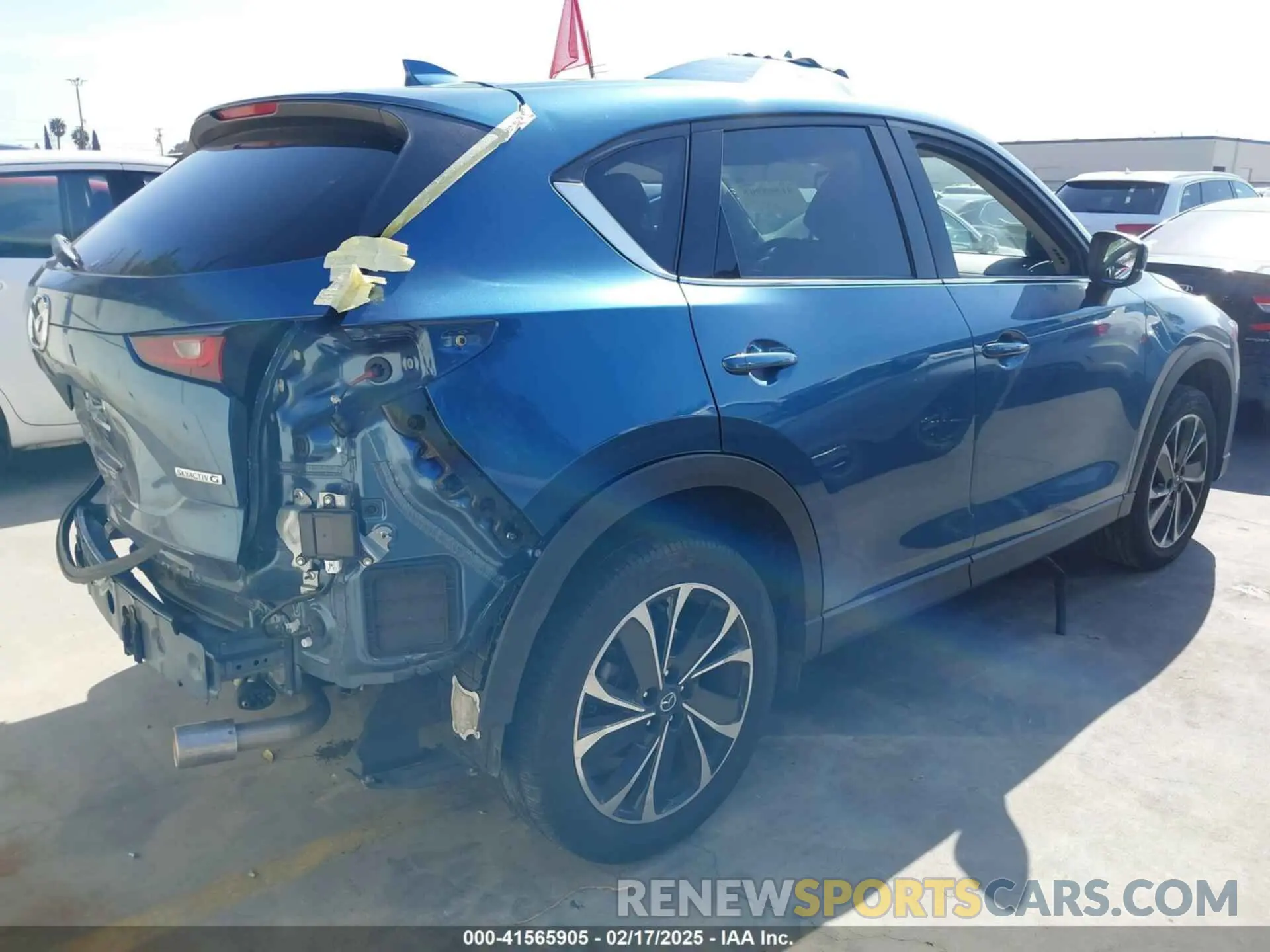 4 fotografías del automóvil dañado JM3KFBDM4N0573577 MAZDA CX-5 2022