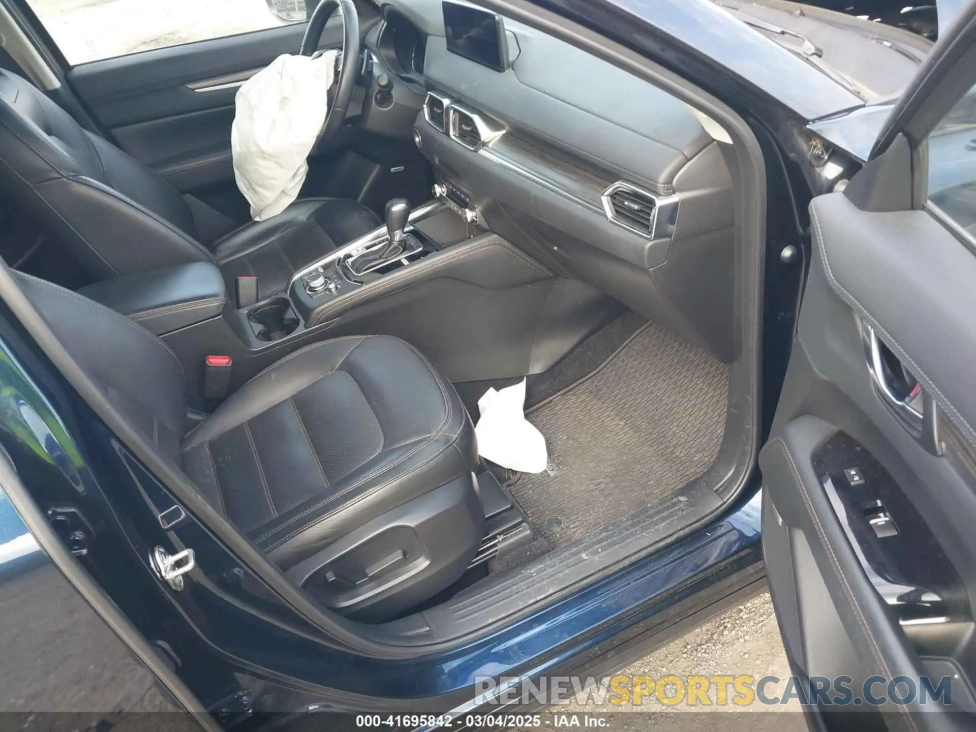 5 fotografías del automóvil dañado JM3KFBDM4N1528813 MAZDA CX-5 2022