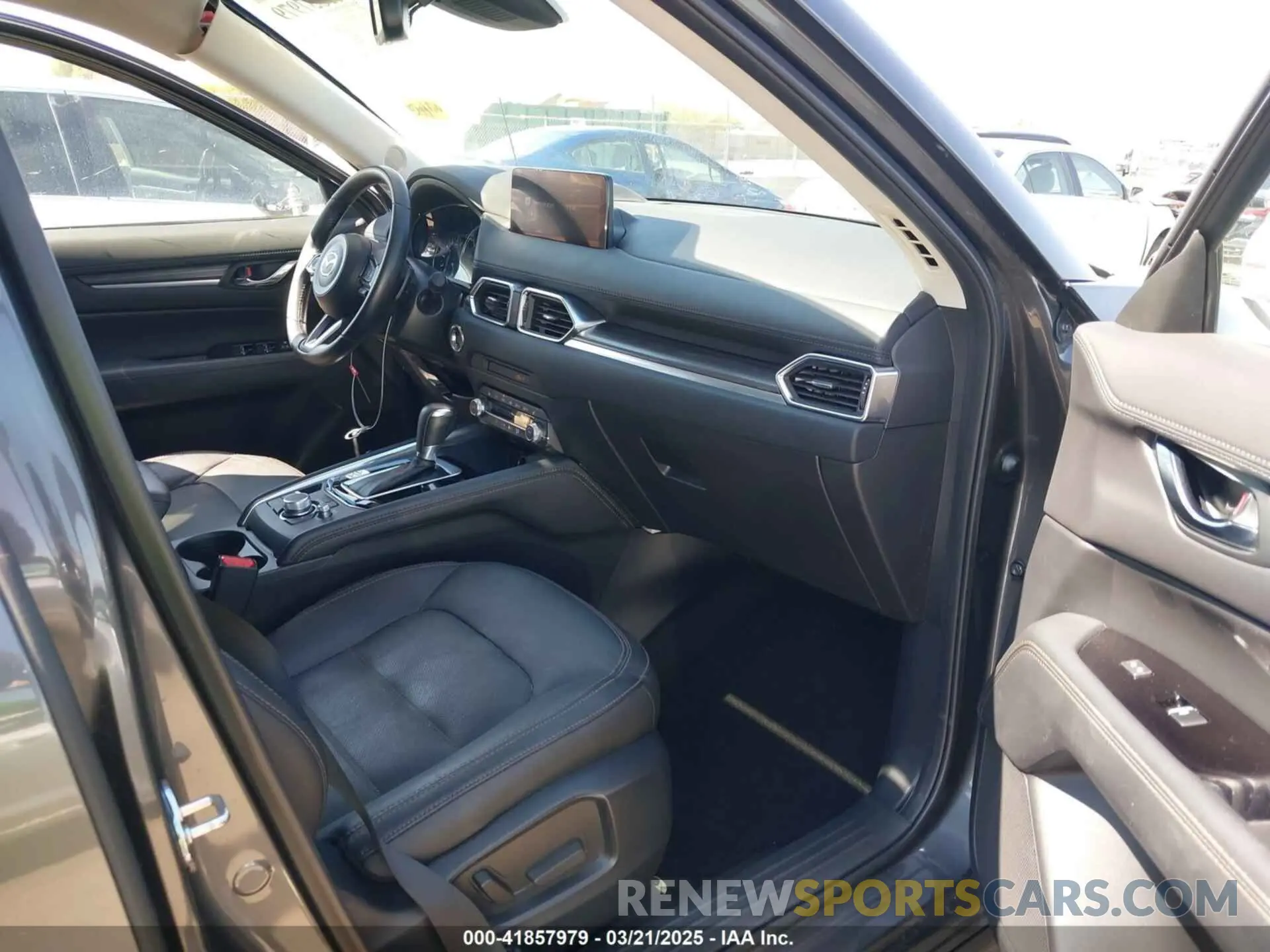 5 fotografías del automóvil dañado JM3KFBDM7N0639118 MAZDA CX-5 2022