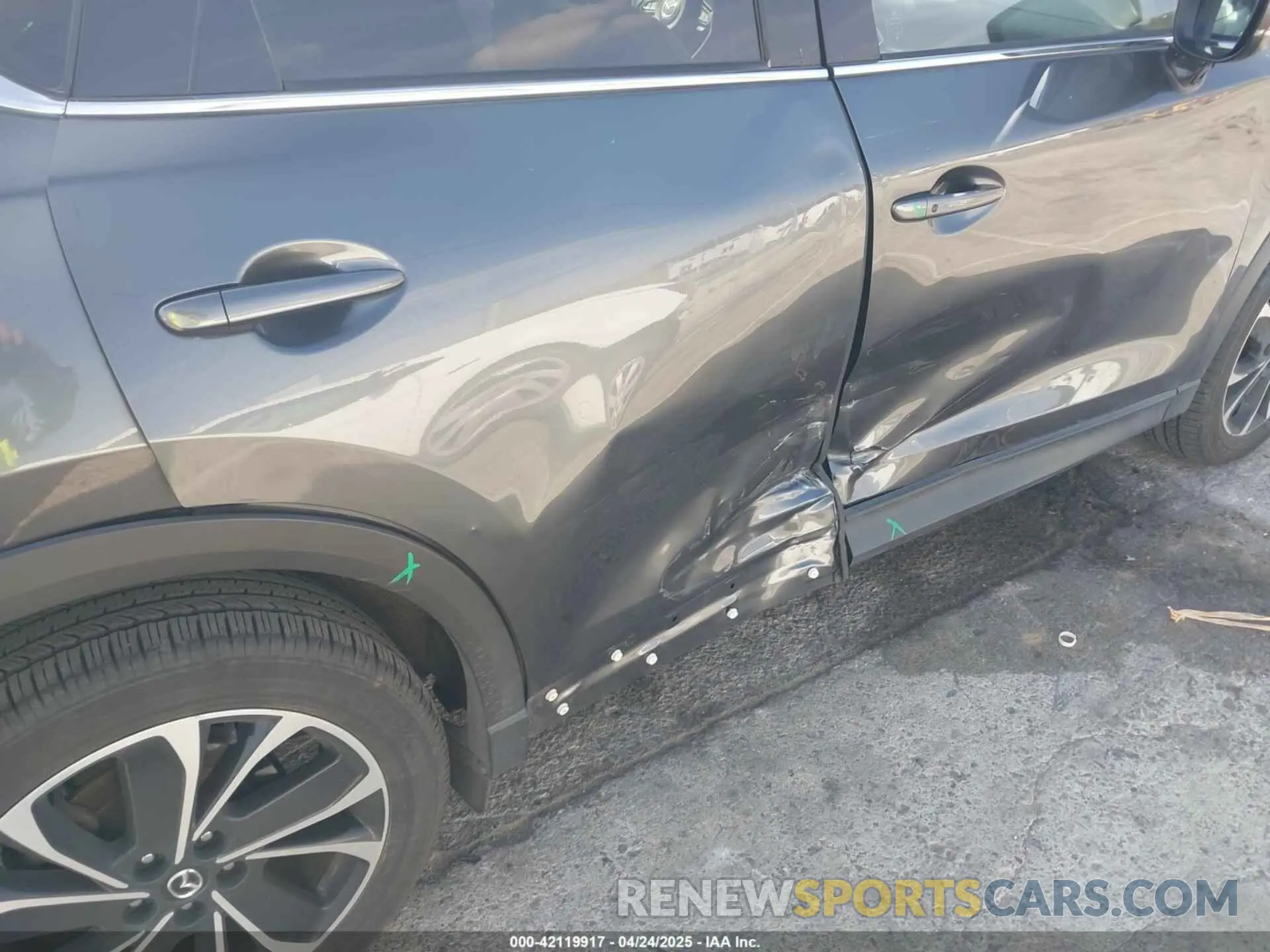 17 fotografías del automóvil dañado JM3KFBEM0N0556628 MAZDA CX-5 2022