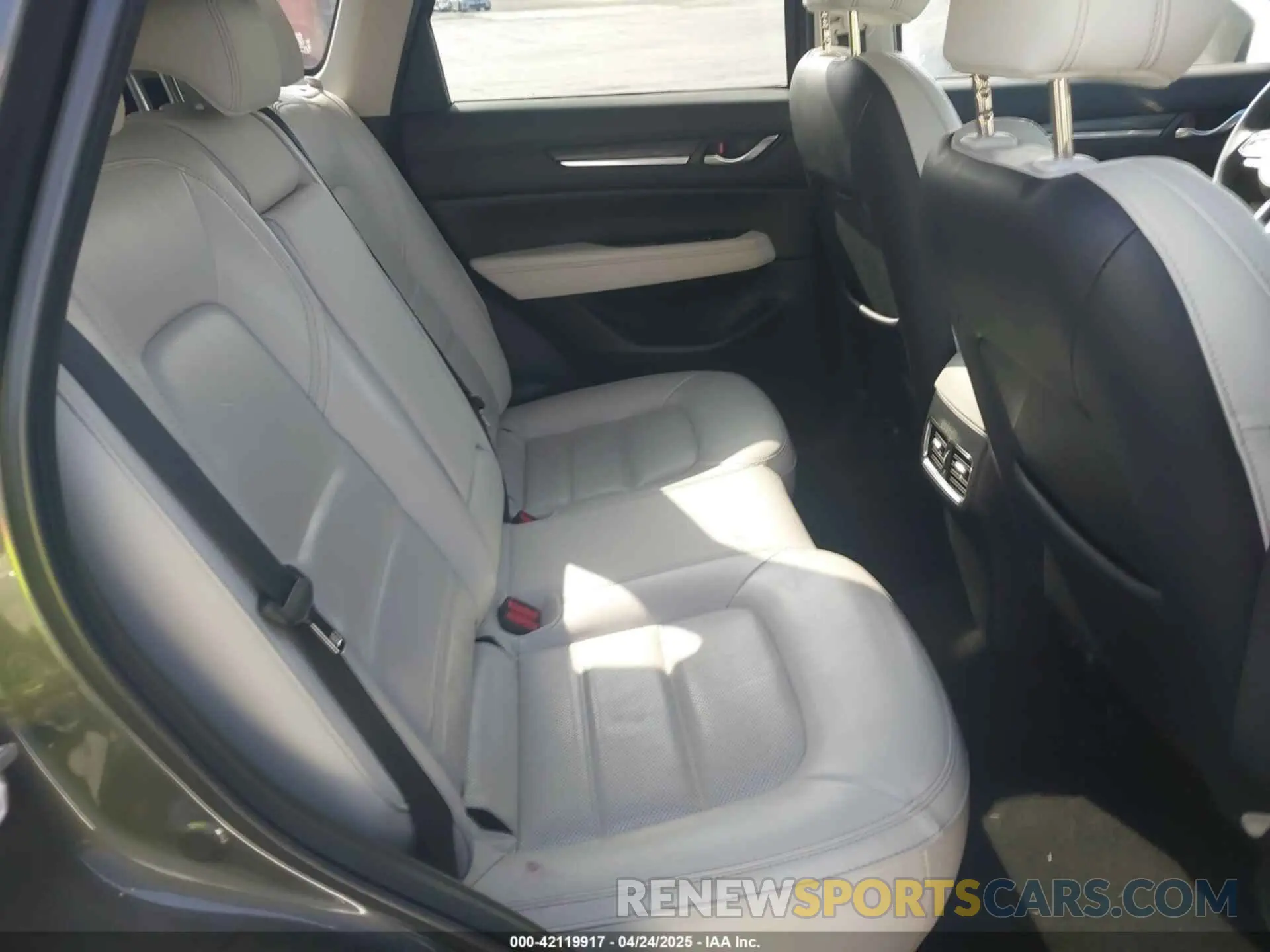 8 fotografías del automóvil dañado JM3KFBEM0N0556628 MAZDA CX-5 2022