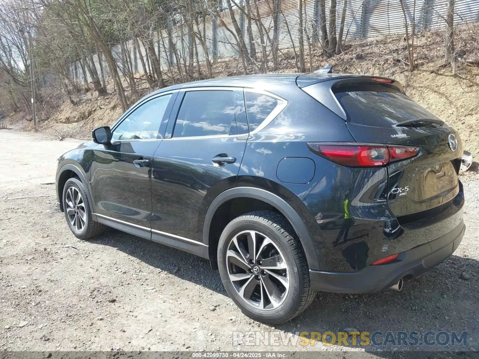 3 fotografías del automóvil dañado JM3KFBEM0N1546305 MAZDA CX-5 2022
