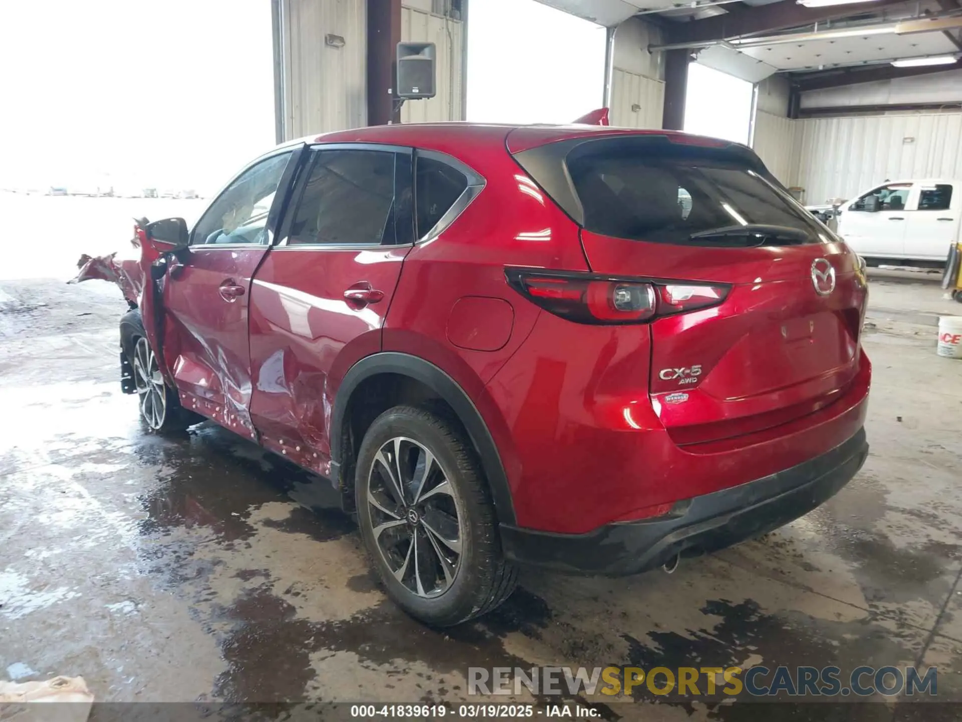 3 fotografías del automóvil dañado JM3KFBEM0N1569227 MAZDA CX-5 2022