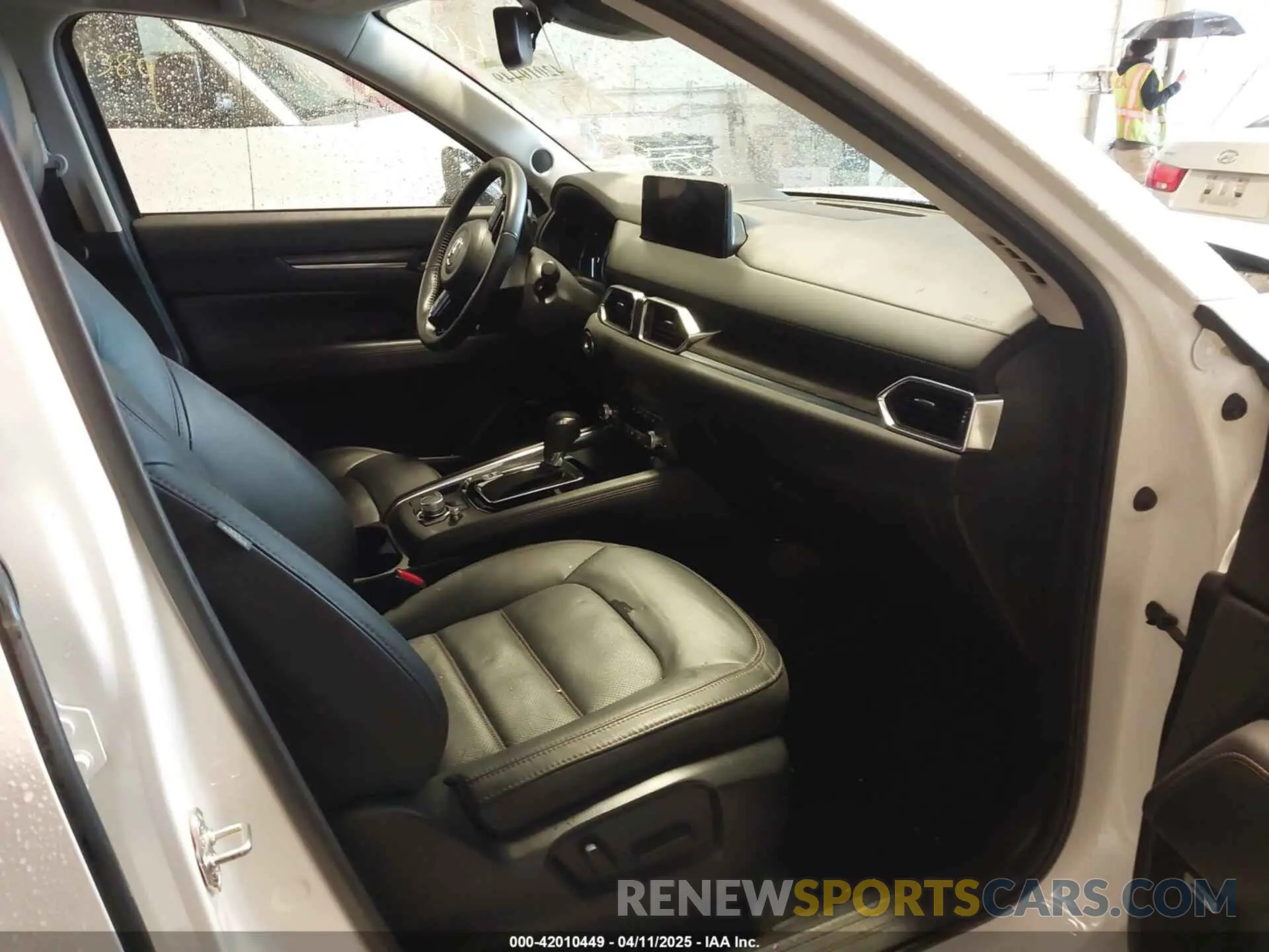 5 fotografías del automóvil dañado JM3KFBEM0N1613792 MAZDA CX-5 2022