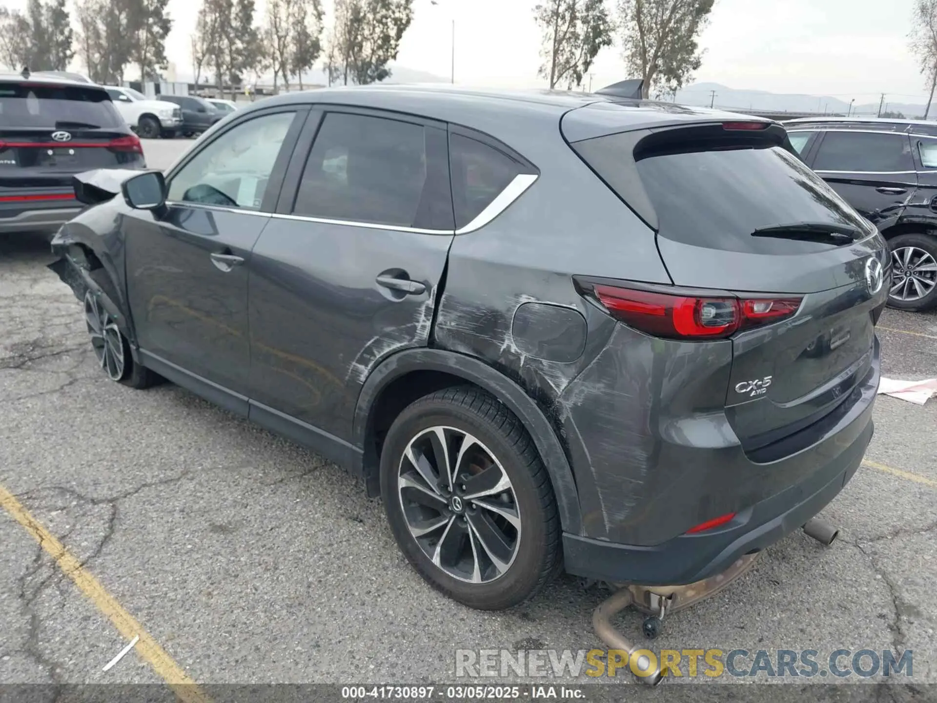 3 fotografías del automóvil dañado JM3KFBEM1N0523105 MAZDA CX-5 2022