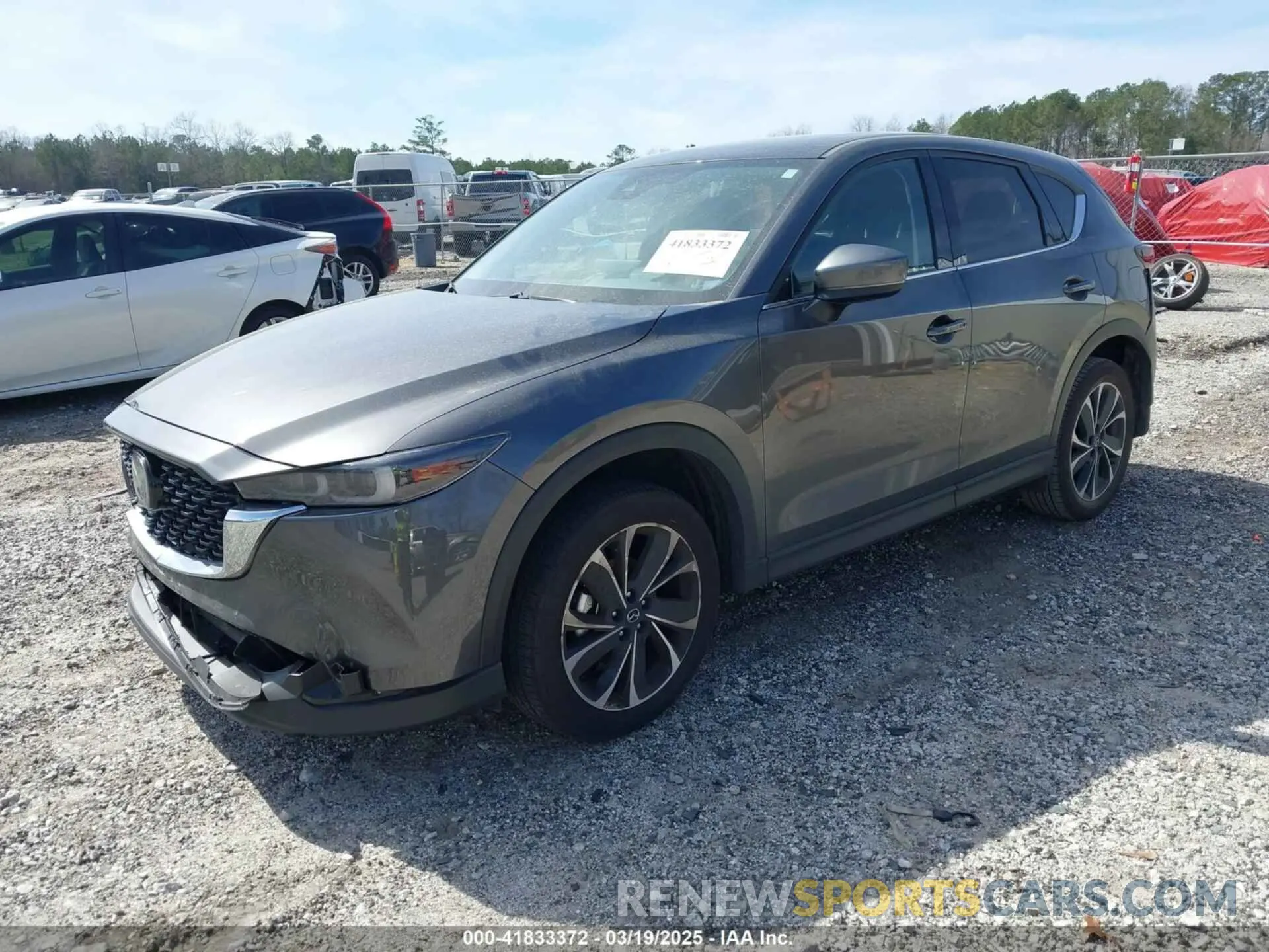 2 fotografías del automóvil dañado JM3KFBEM3N1572722 MAZDA CX-5 2022