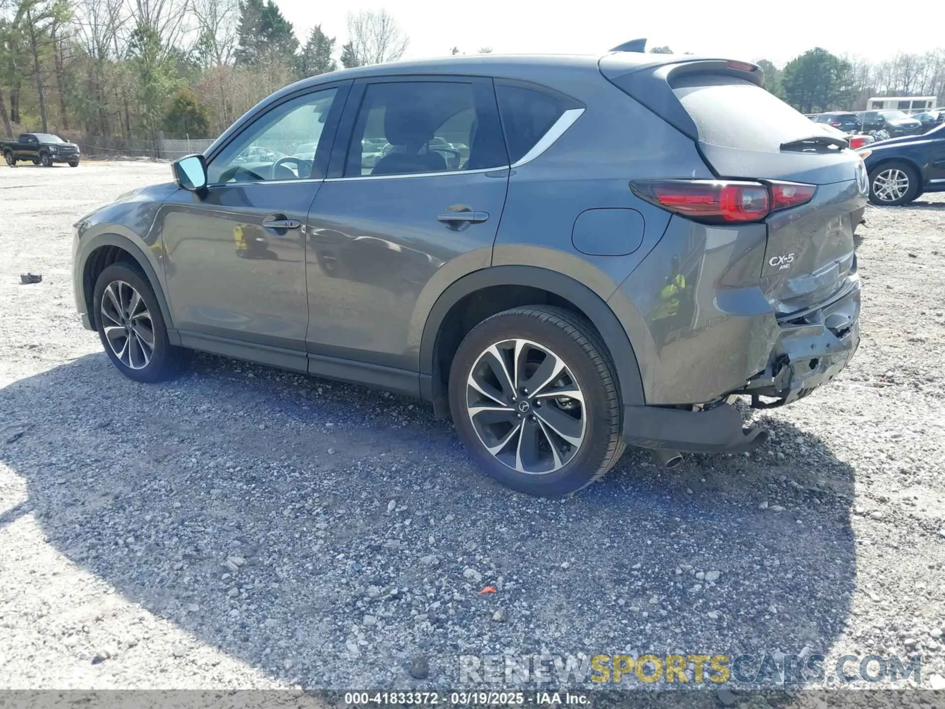 3 fotografías del automóvil dañado JM3KFBEM3N1572722 MAZDA CX-5 2022