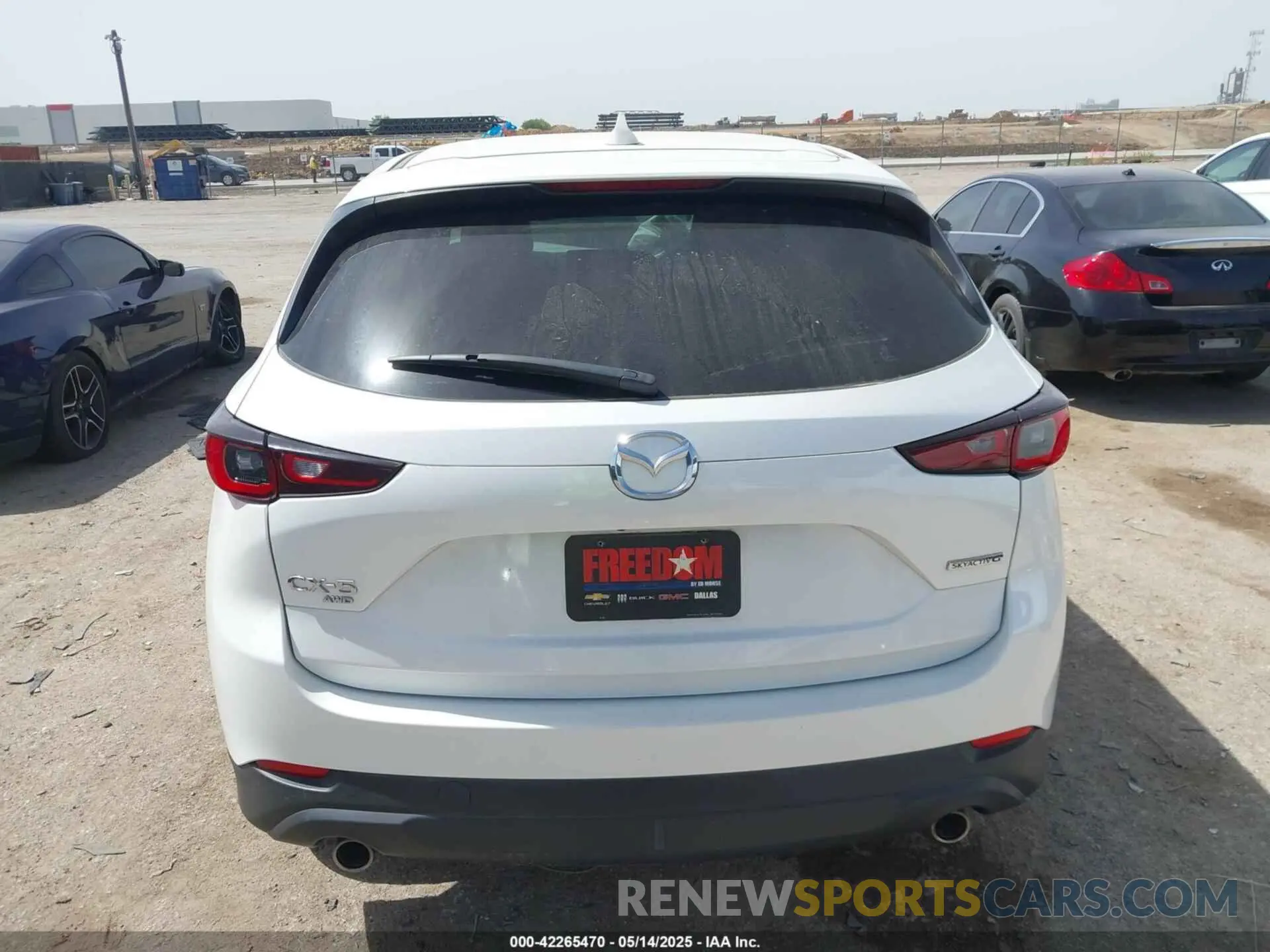 16 fotografías del automóvil dañado JM3KFBEM3N1576592 MAZDA CX-5 2022