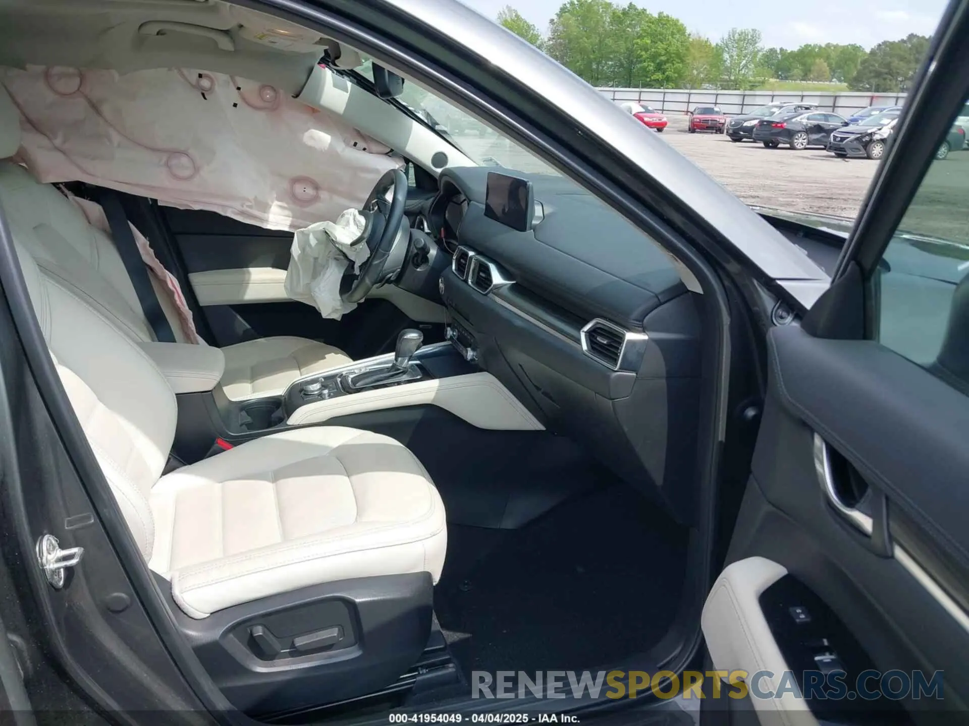 5 fotografías del automóvil dañado JM3KFBEM3N1619702 MAZDA CX-5 2022