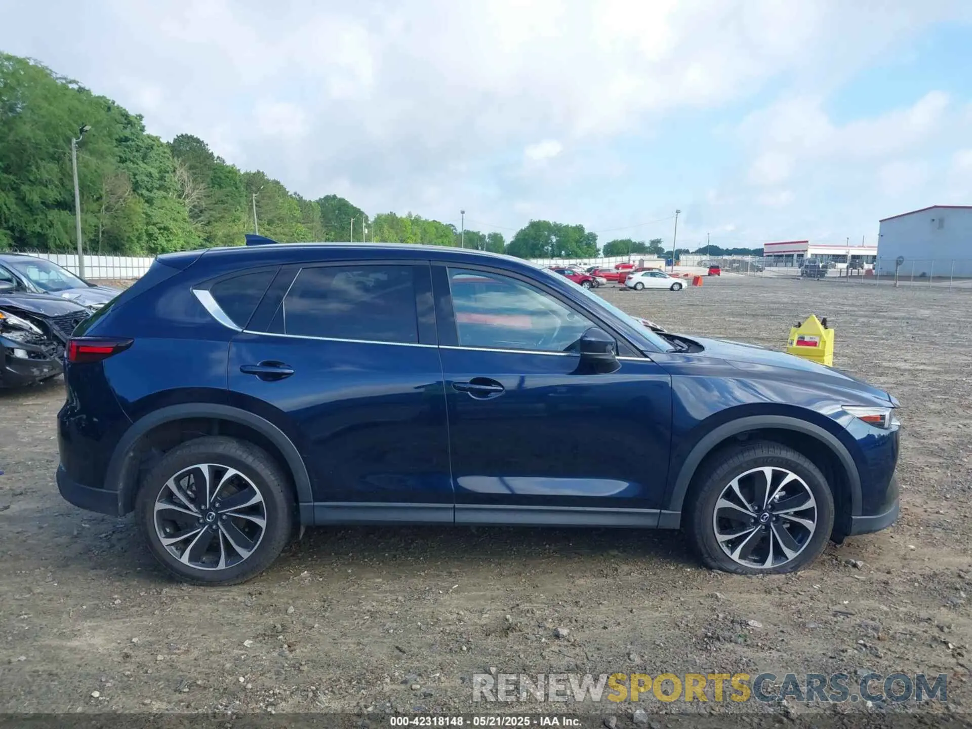 13 fotografías del automóvil dañado JM3KFBEMXN1537398 MAZDA CX-5 2022