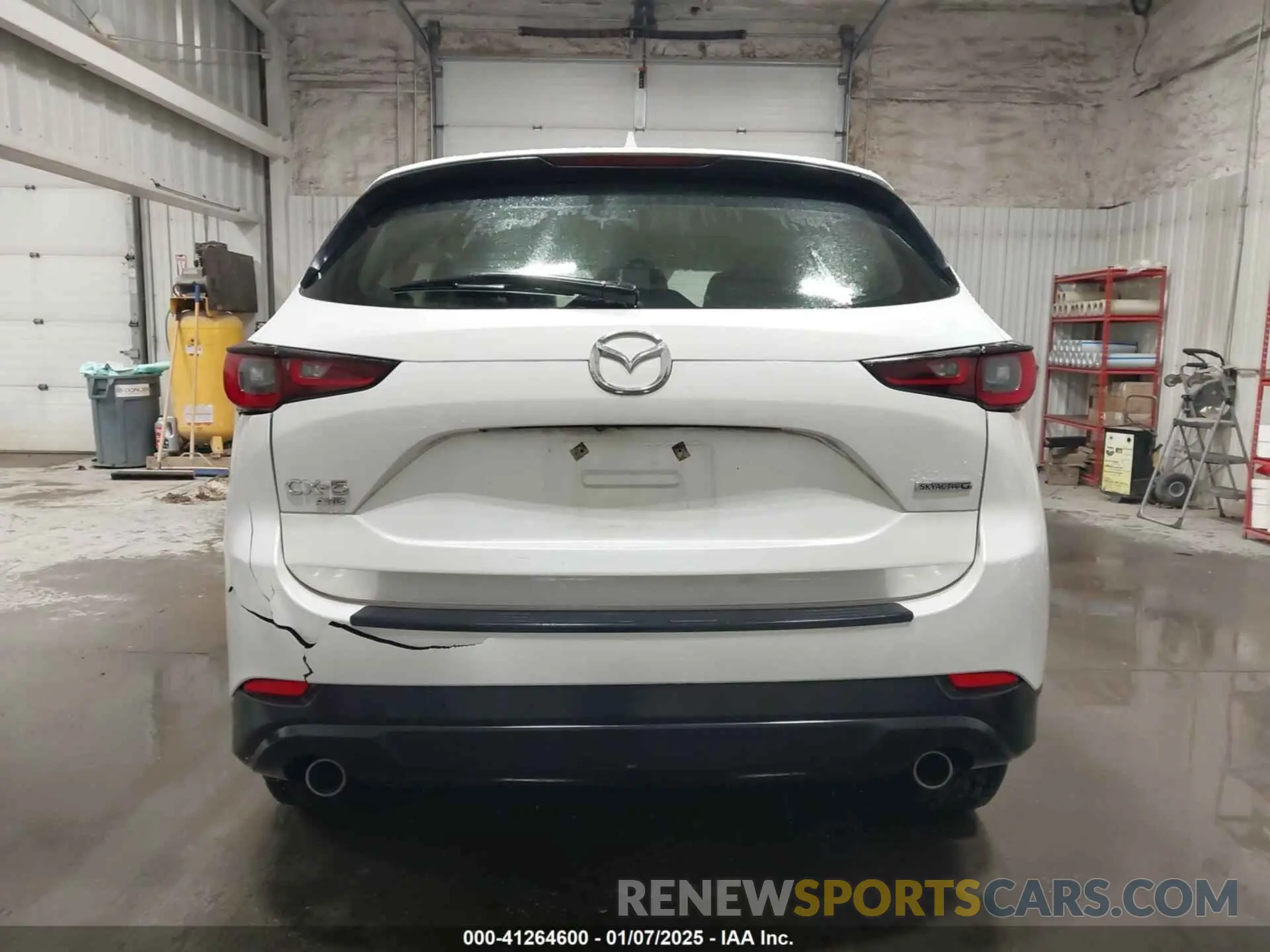 17 fotografías del automóvil dañado JM3KFBAM3P0237118 MAZDA CX-5 2023
