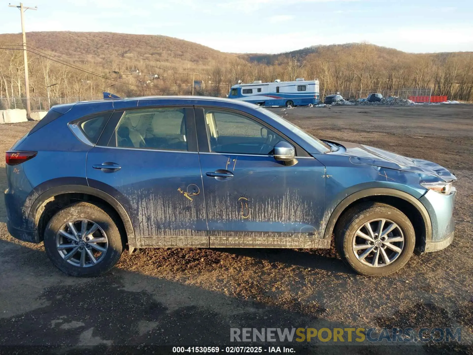 13 fotografías del automóvil dañado JM3KFBAM4P0137853 MAZDA CX-5 2023