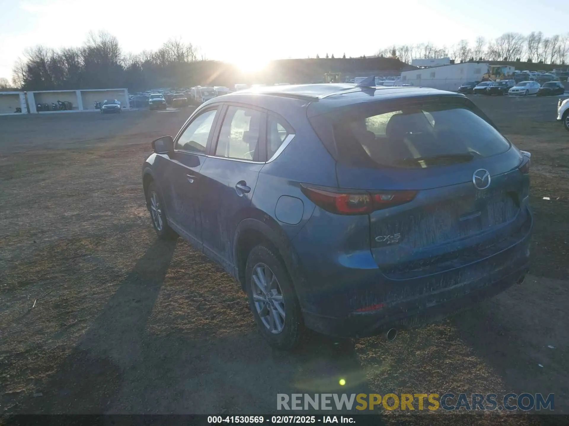 3 fotografías del automóvil dañado JM3KFBAM4P0137853 MAZDA CX-5 2023