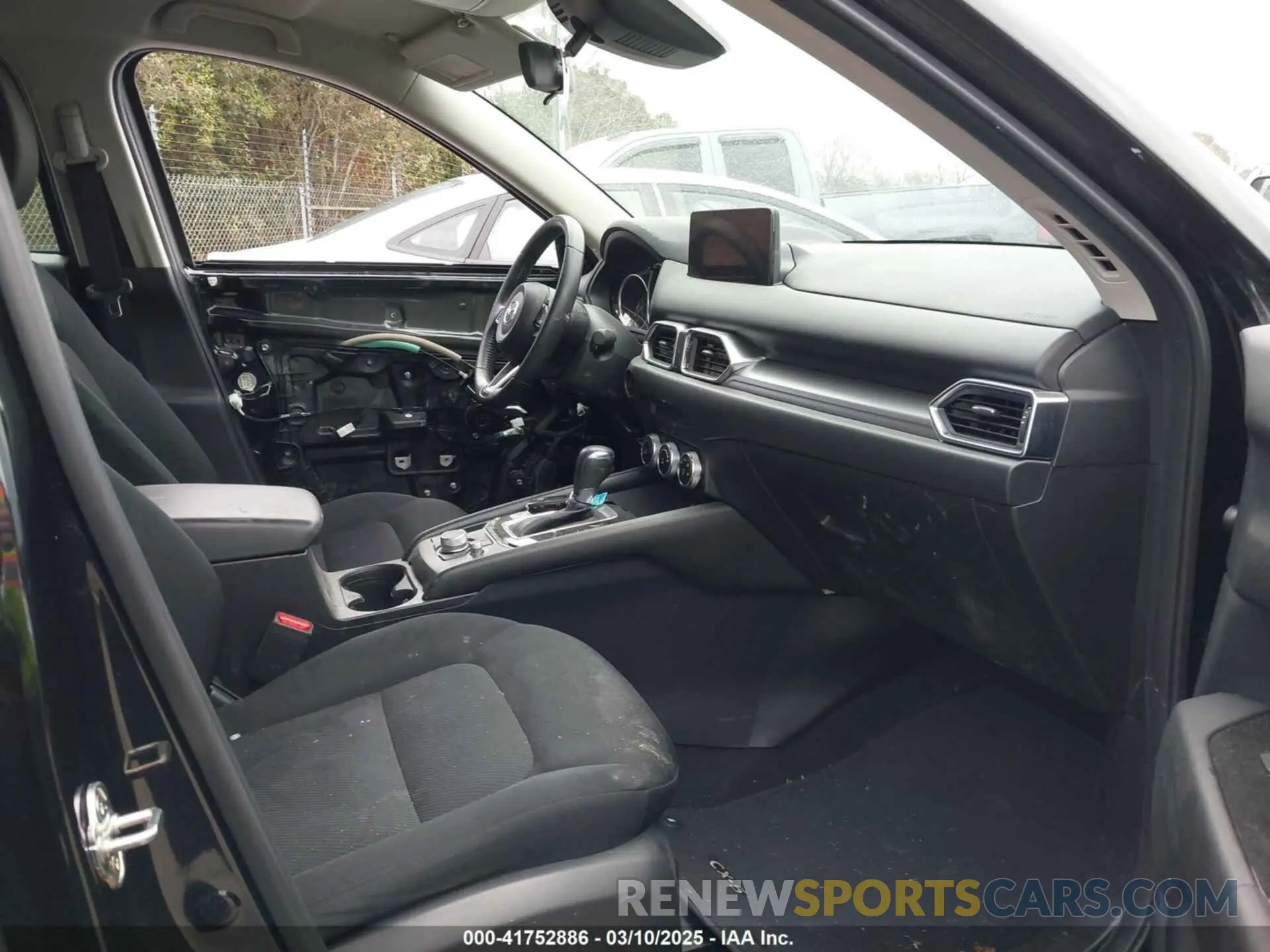 5 fotografías del automóvil dañado JM3KFBAM4P0262772 MAZDA CX-5 2023