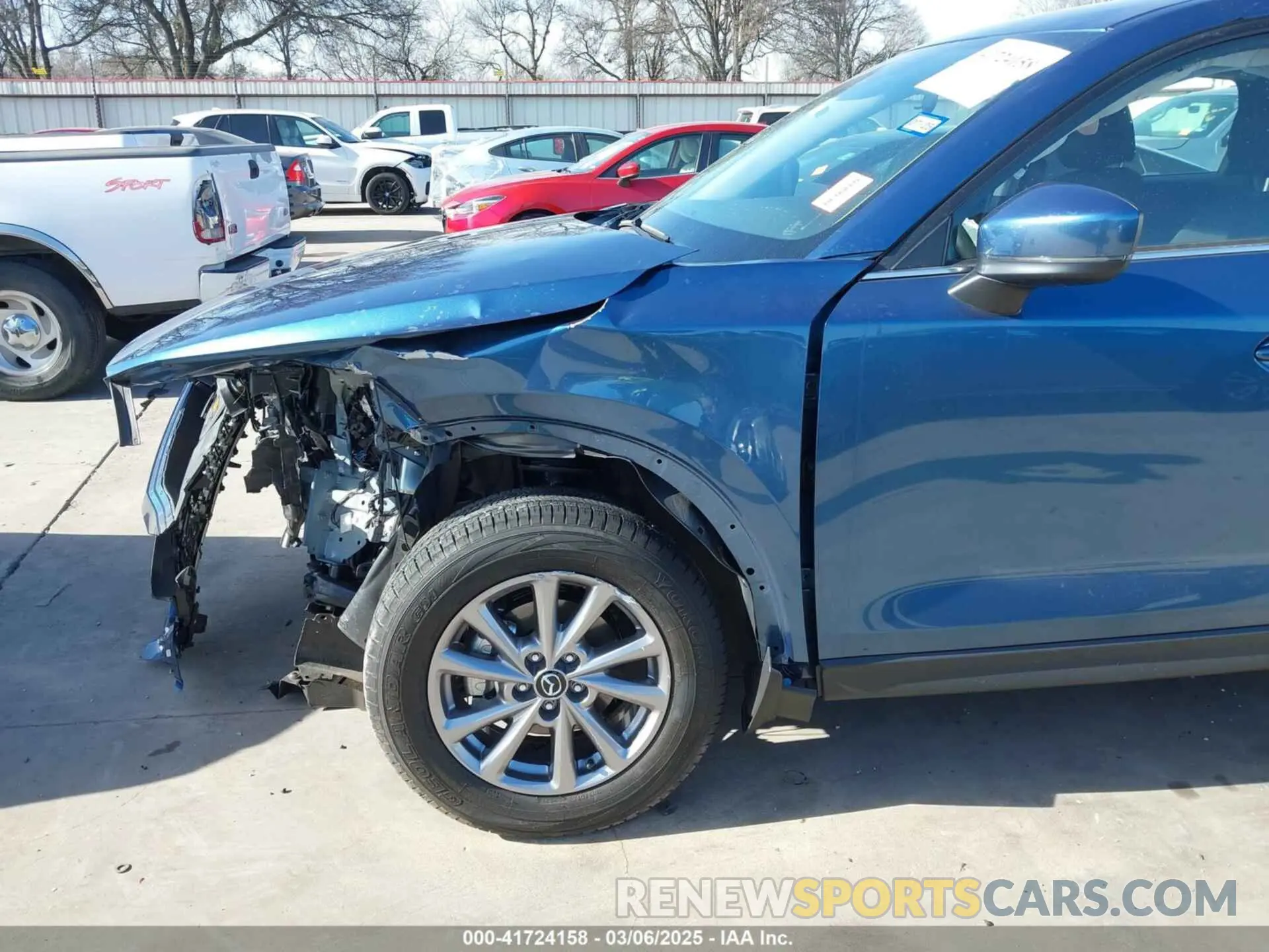 17 fotografías del automóvil dañado JM3KFBAM4P0281628 MAZDA CX-5 2023